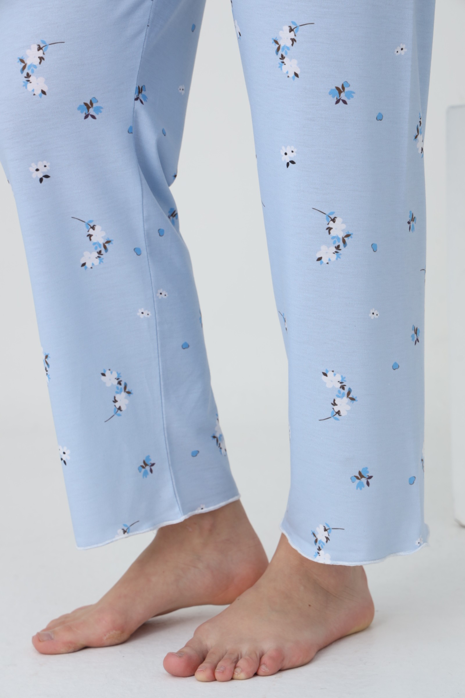 4466 Emzirmeye Uygun Kısa Kol Ayarlanabilir Lastikli Bel Detaylı Baskılı Hamile ve Lohusa Pijama Takımı
