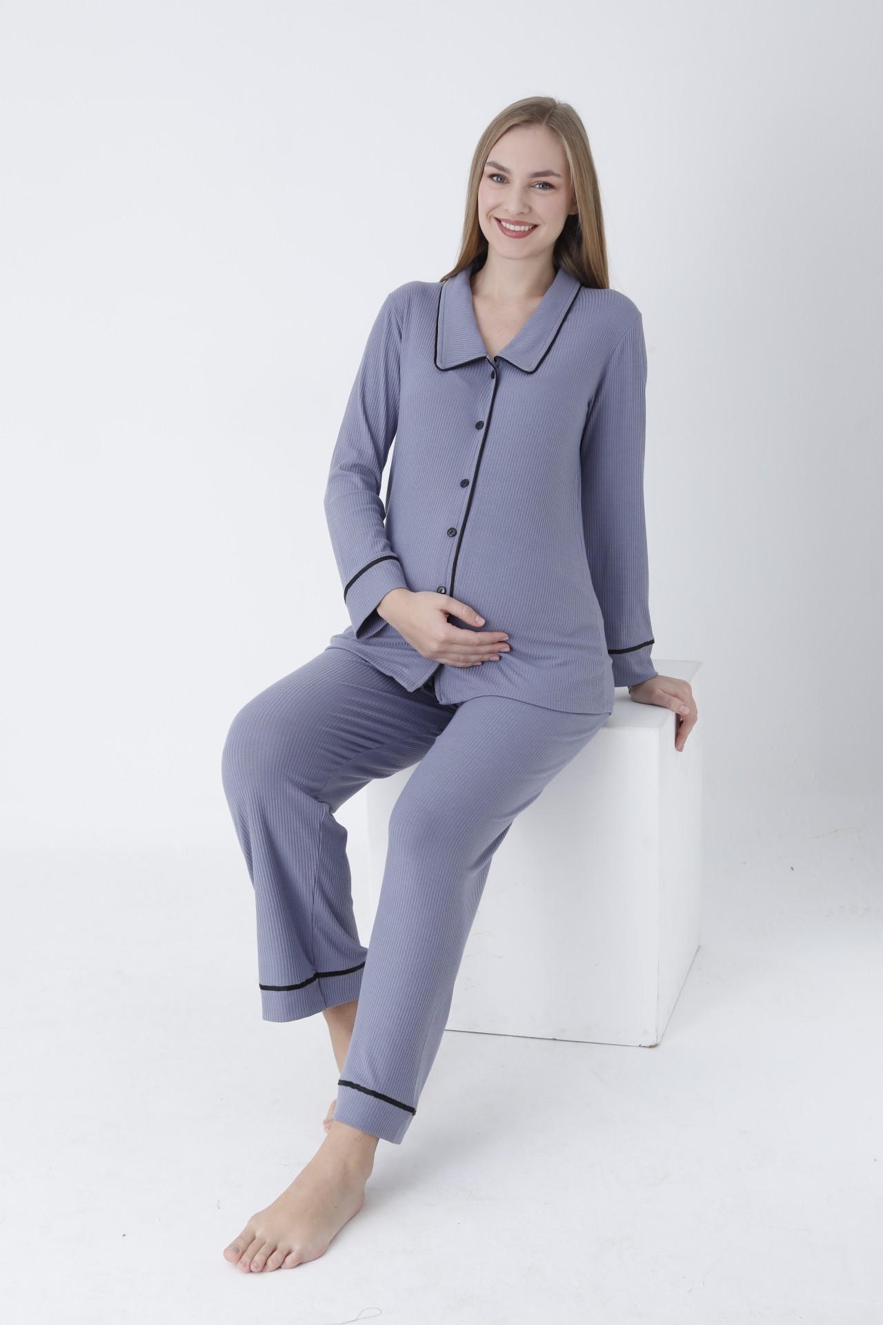 4440 Bebe Yaka Önden Düğmeli Uzun Kollu Fitilli Kumaş Hamile ve Lohusa Pijama Takımı