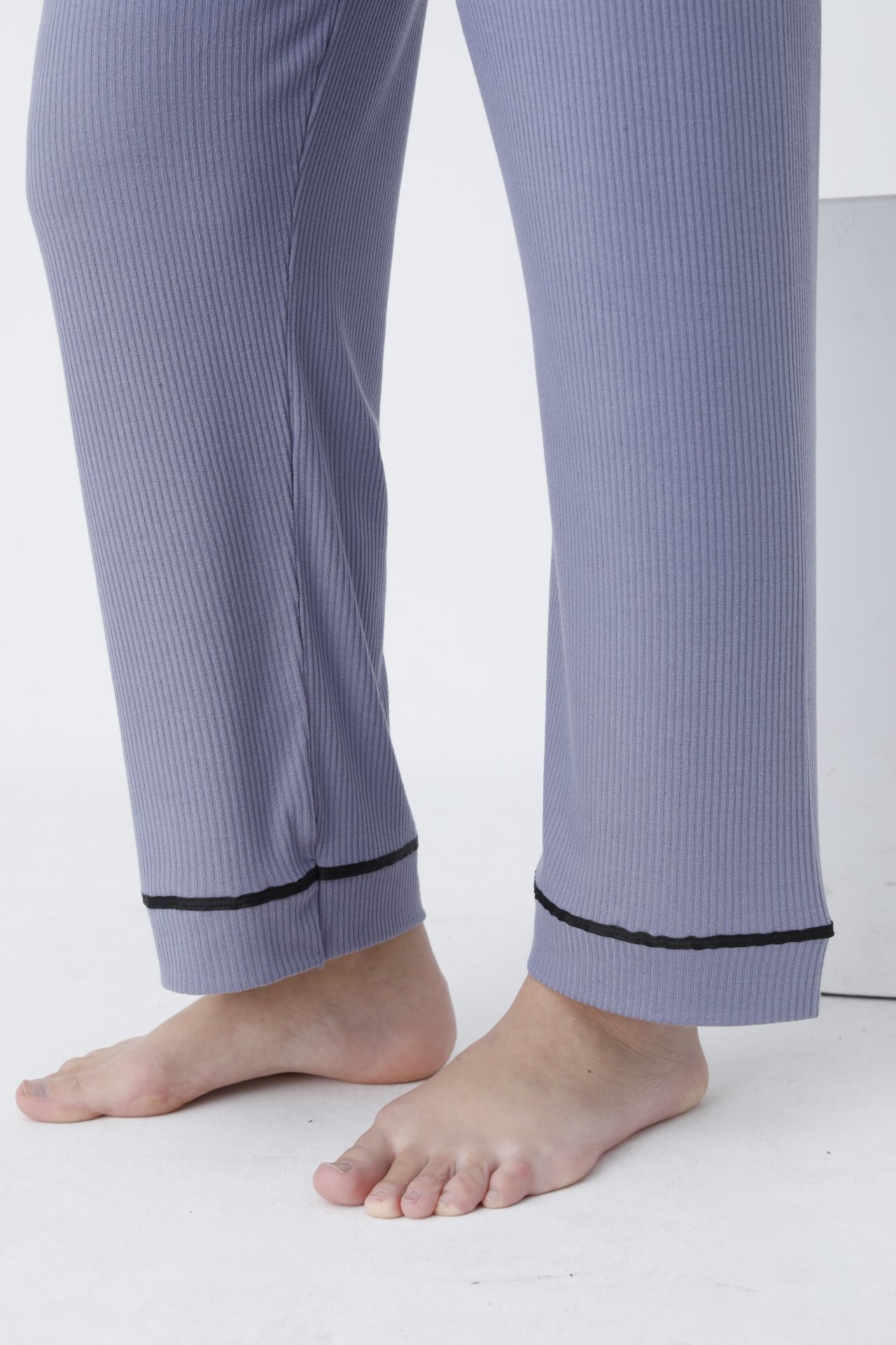 4440 Bebe Yaka Önden Düğmeli Uzun Kollu Fitilli Kumaş Hamile ve Lohusa Pijama Takımı