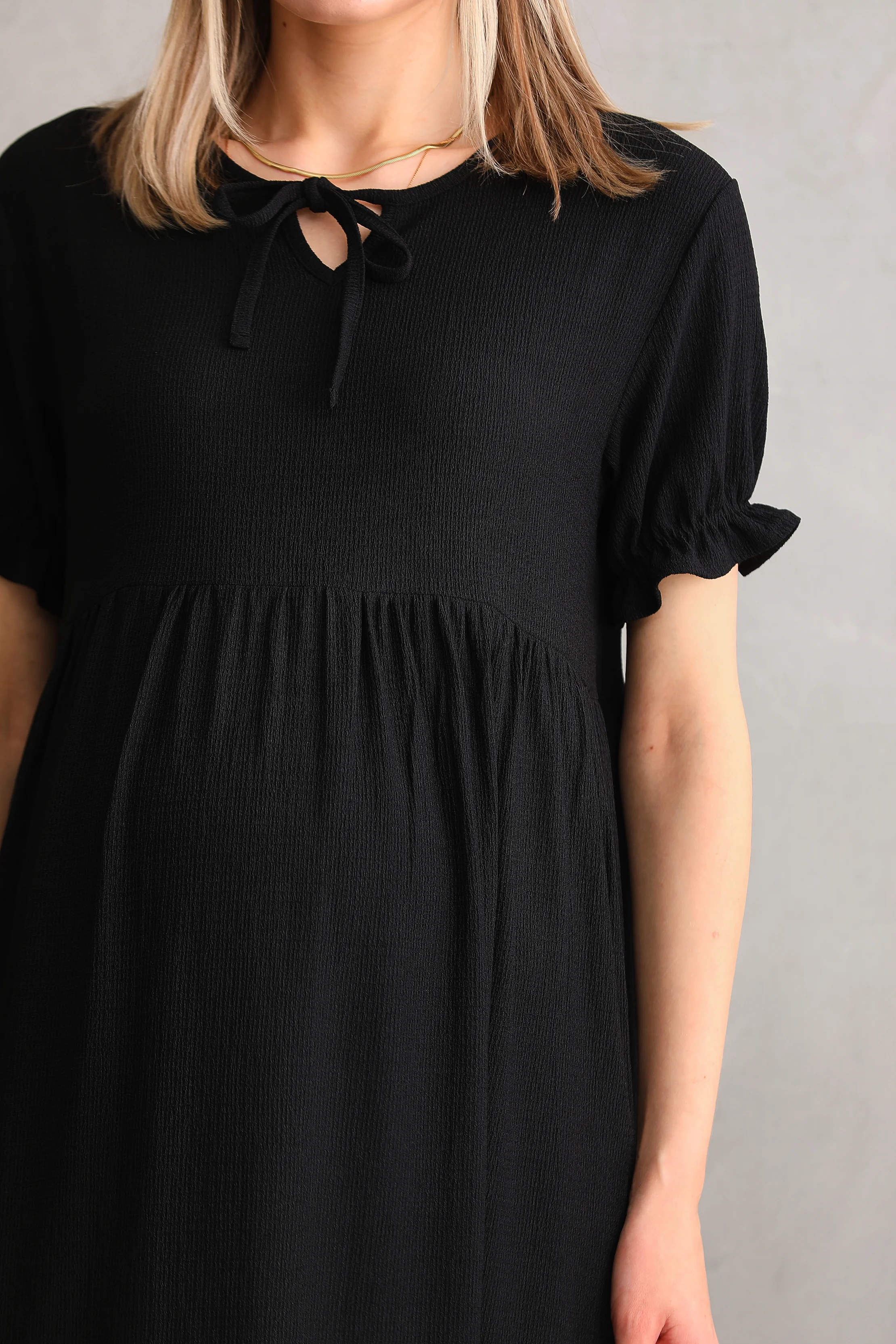 4392 Yaka Kurdele Detaylı Dokuma Hamile ve Lohusa Elbise