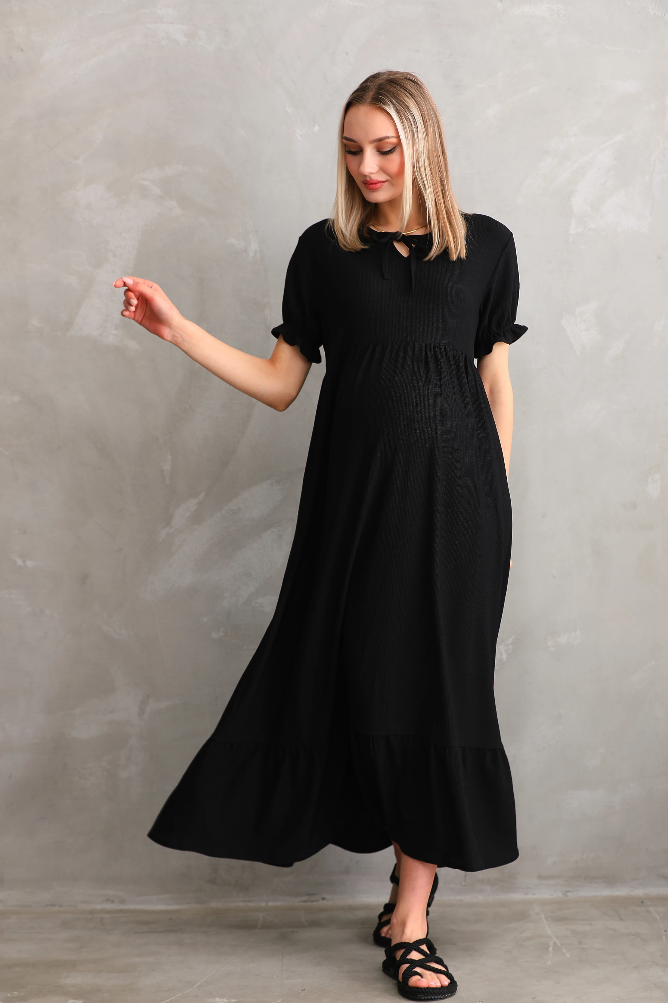 4392 Yaka Kurdele Detaylı Dokuma Hamile ve Lohusa Elbise - Siyah