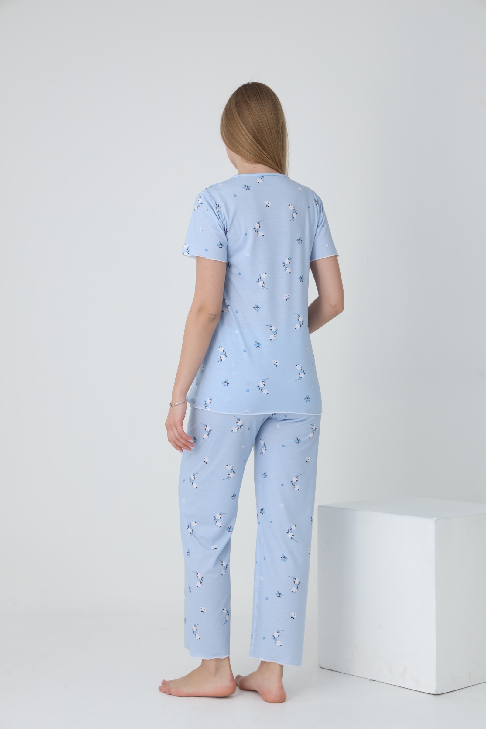 4466 Emzirmeye Uygun Kısa Kol Ayarlanabilir Lastikli Bel Detaylı Baskılı Hamile ve Lohusa Pijama Takımı