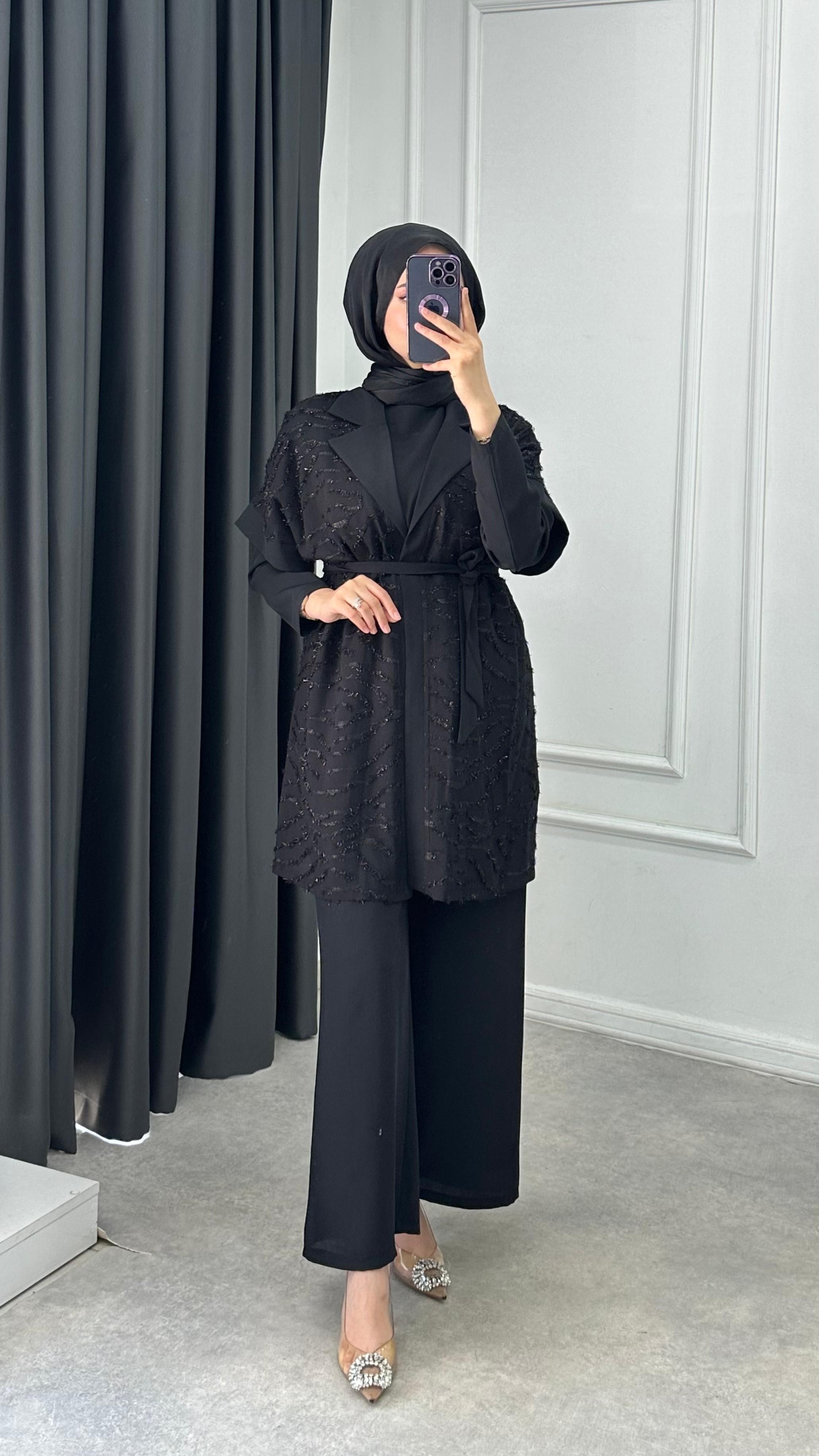 Lerzan Takım  - Siyah