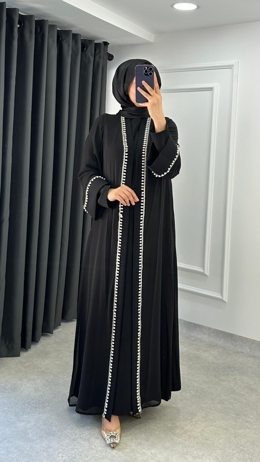 Efnan Abaya