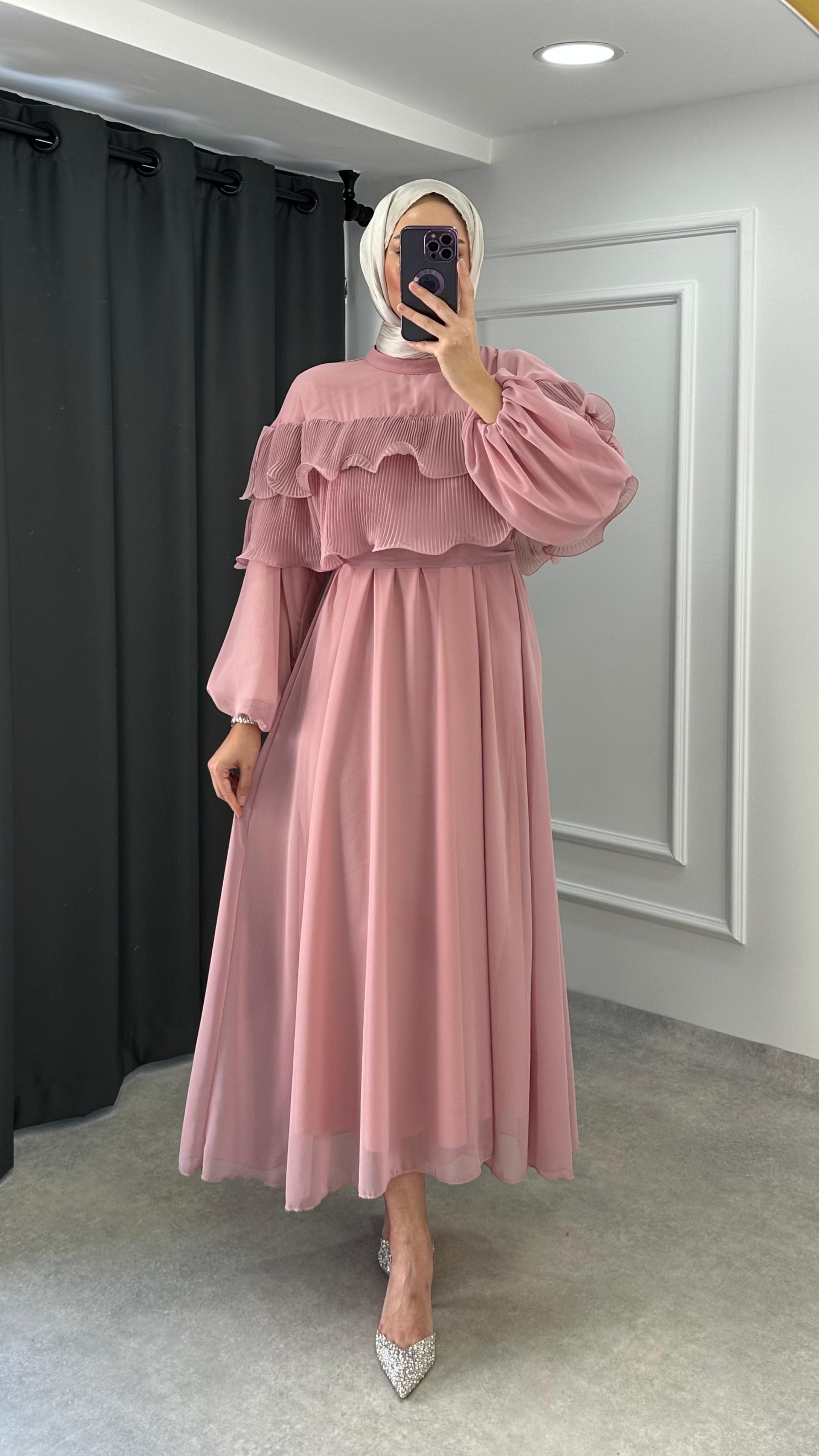 Almila Elbise  - Pembe
