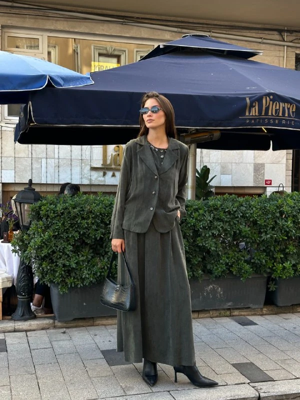 8239 ipek kupra Etekli Takım