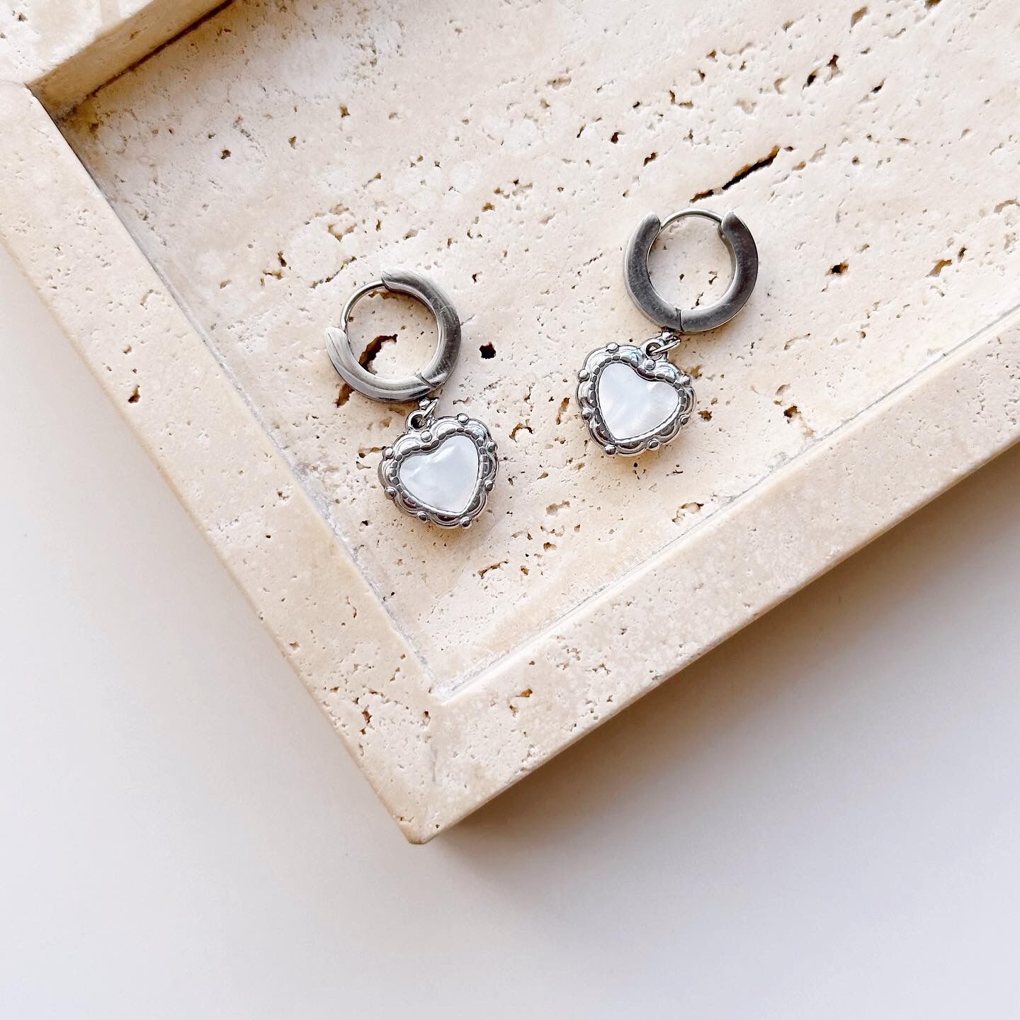 Anne Boleyn Grey Steel Earring