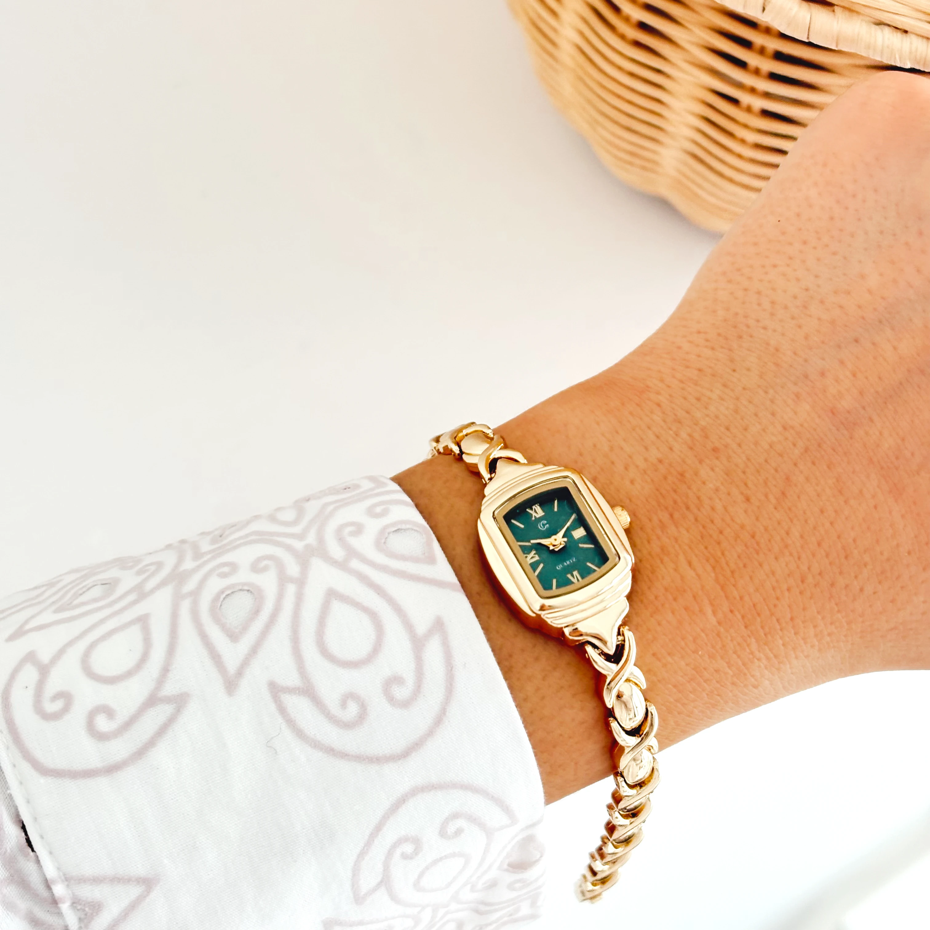 Aven Gold-Green Watch | Saat