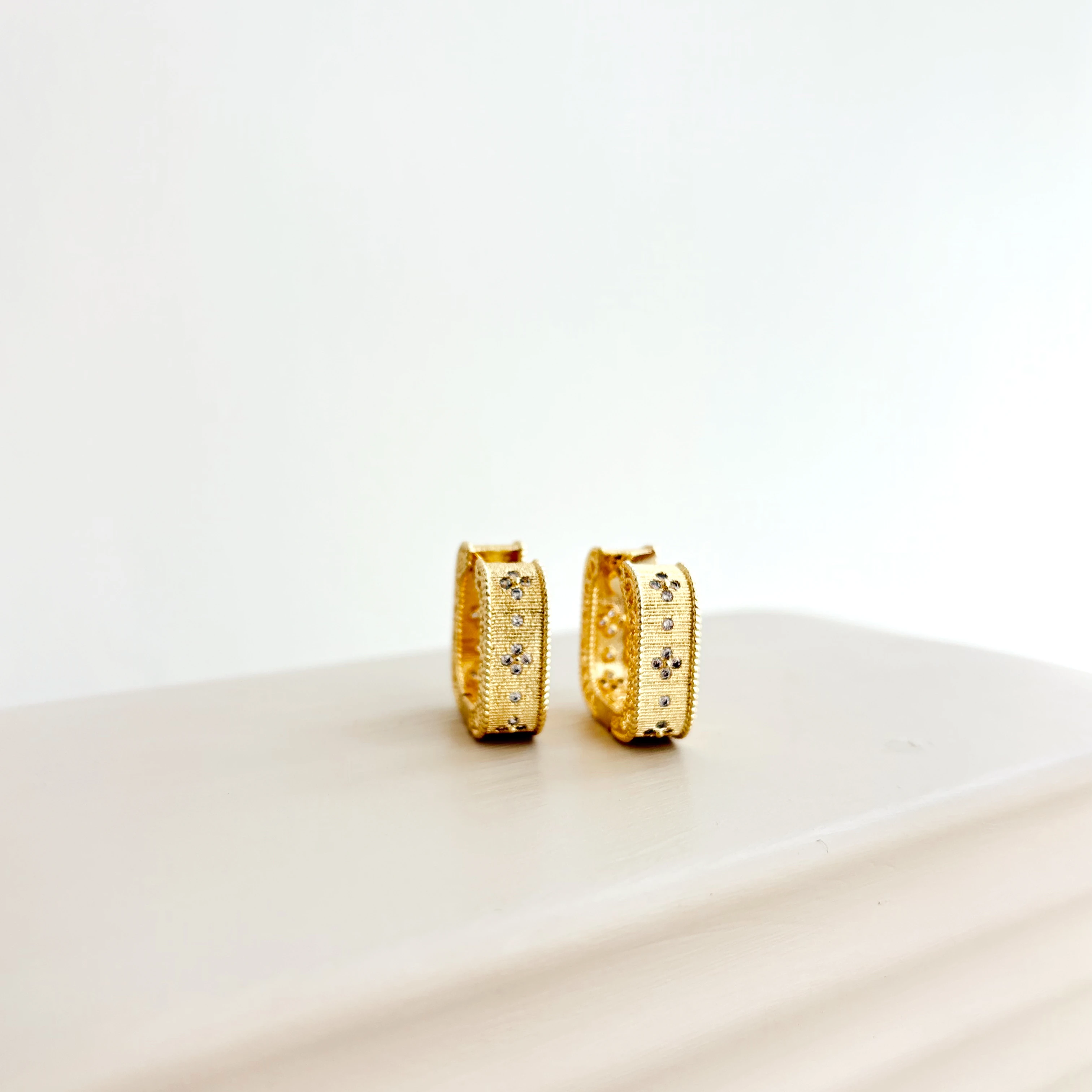 Esmir Steel Earring | Çelik Küpe