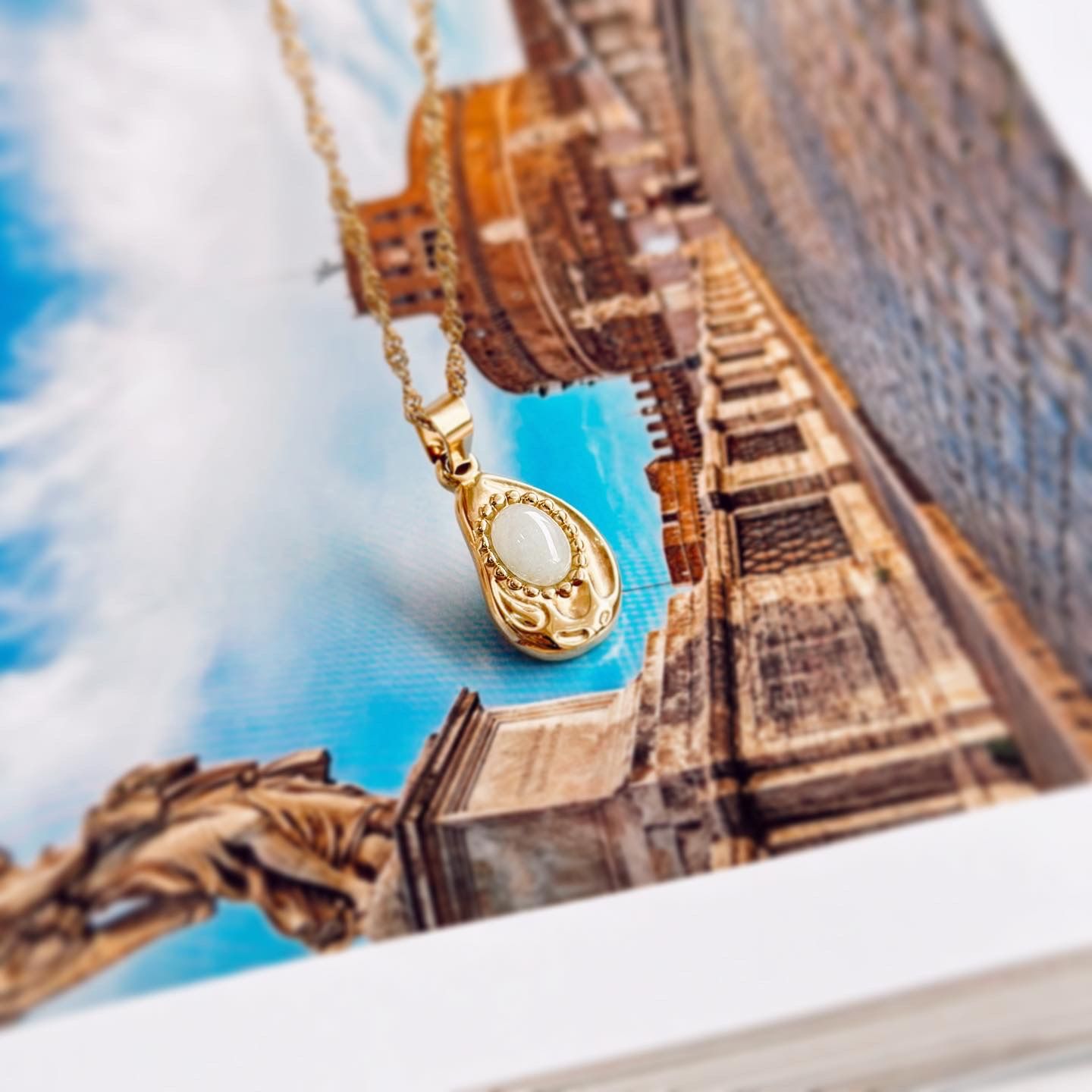Moss Steel Necklace