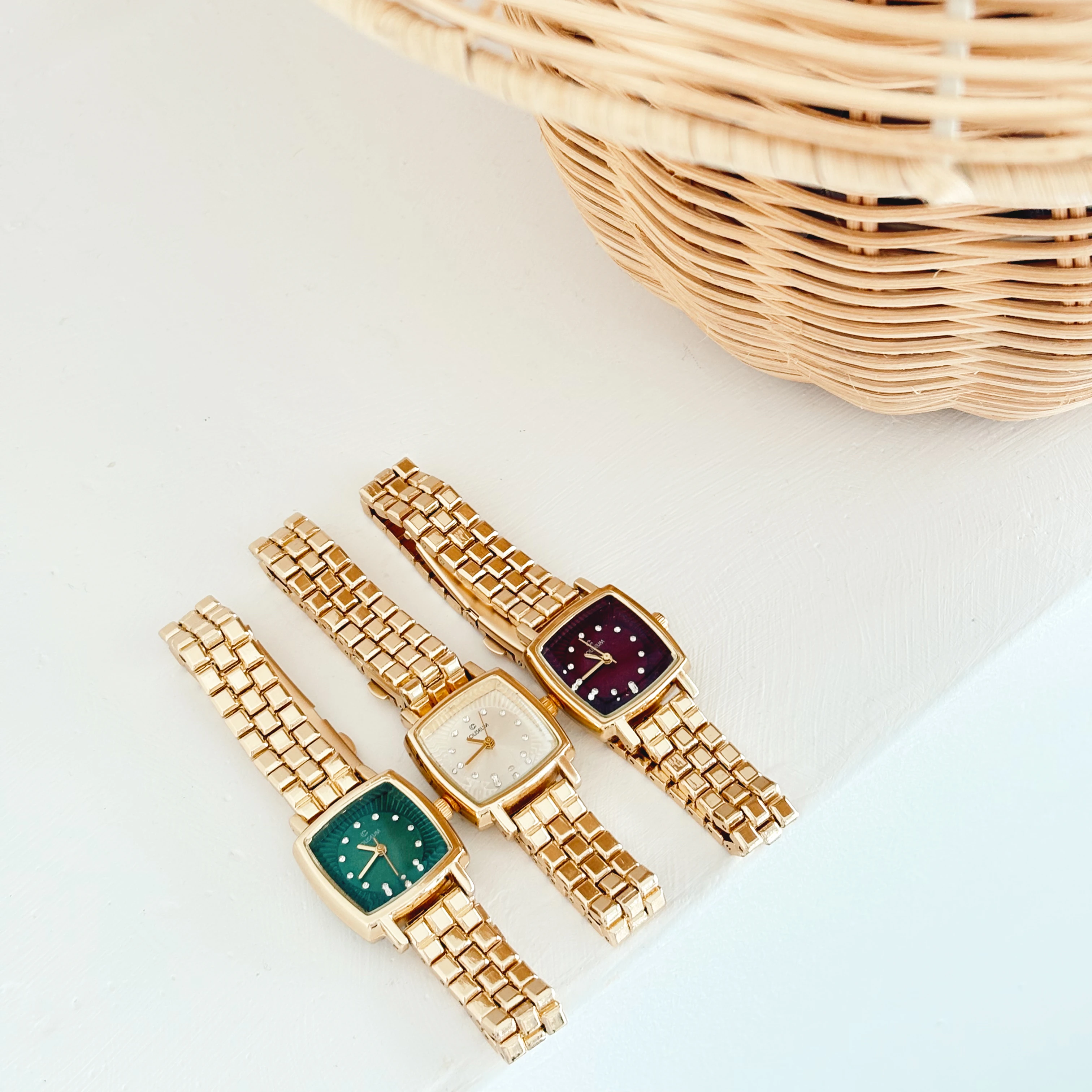 Klint Gold-Red Watch | Saat