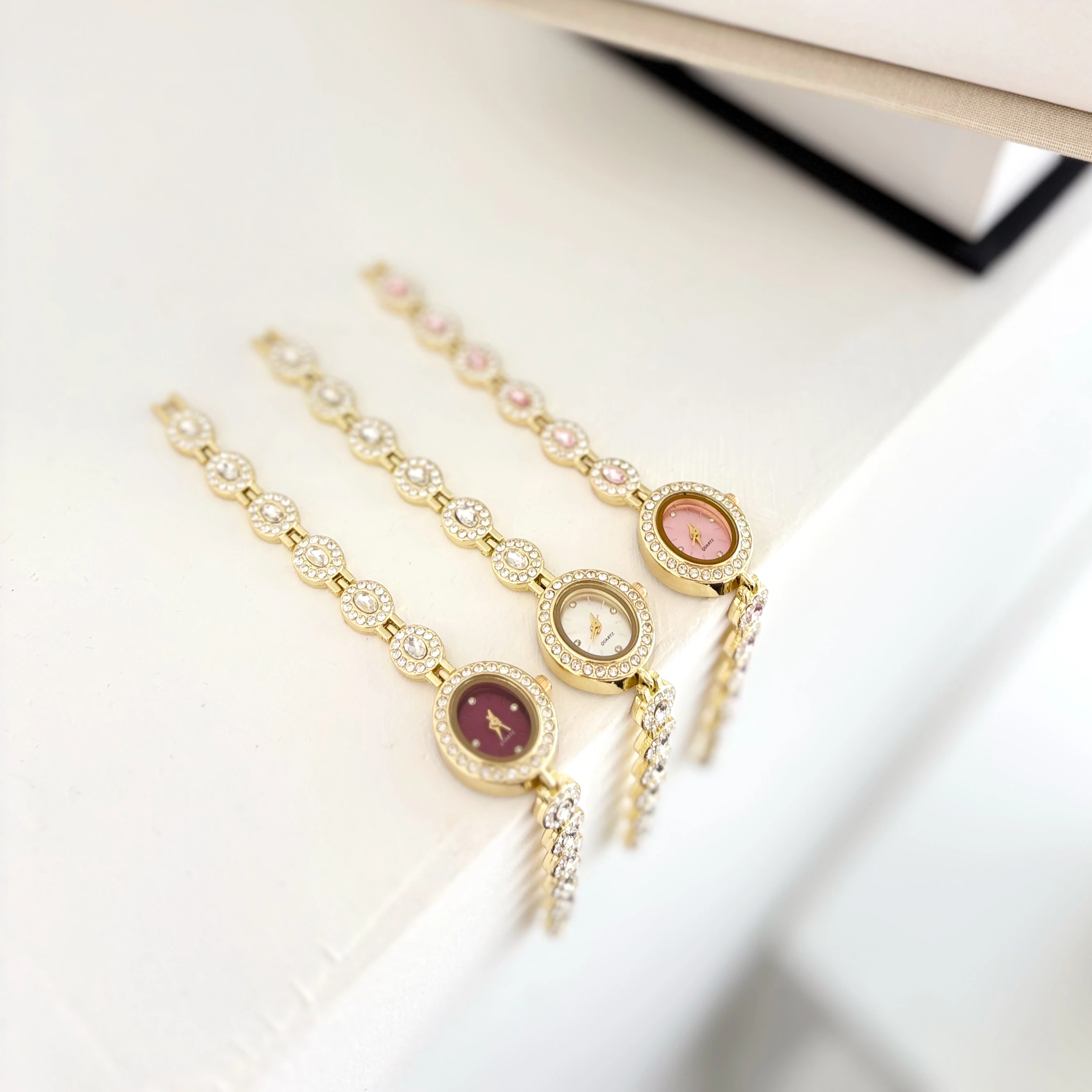 Nara Gold-Red Watch | Saat