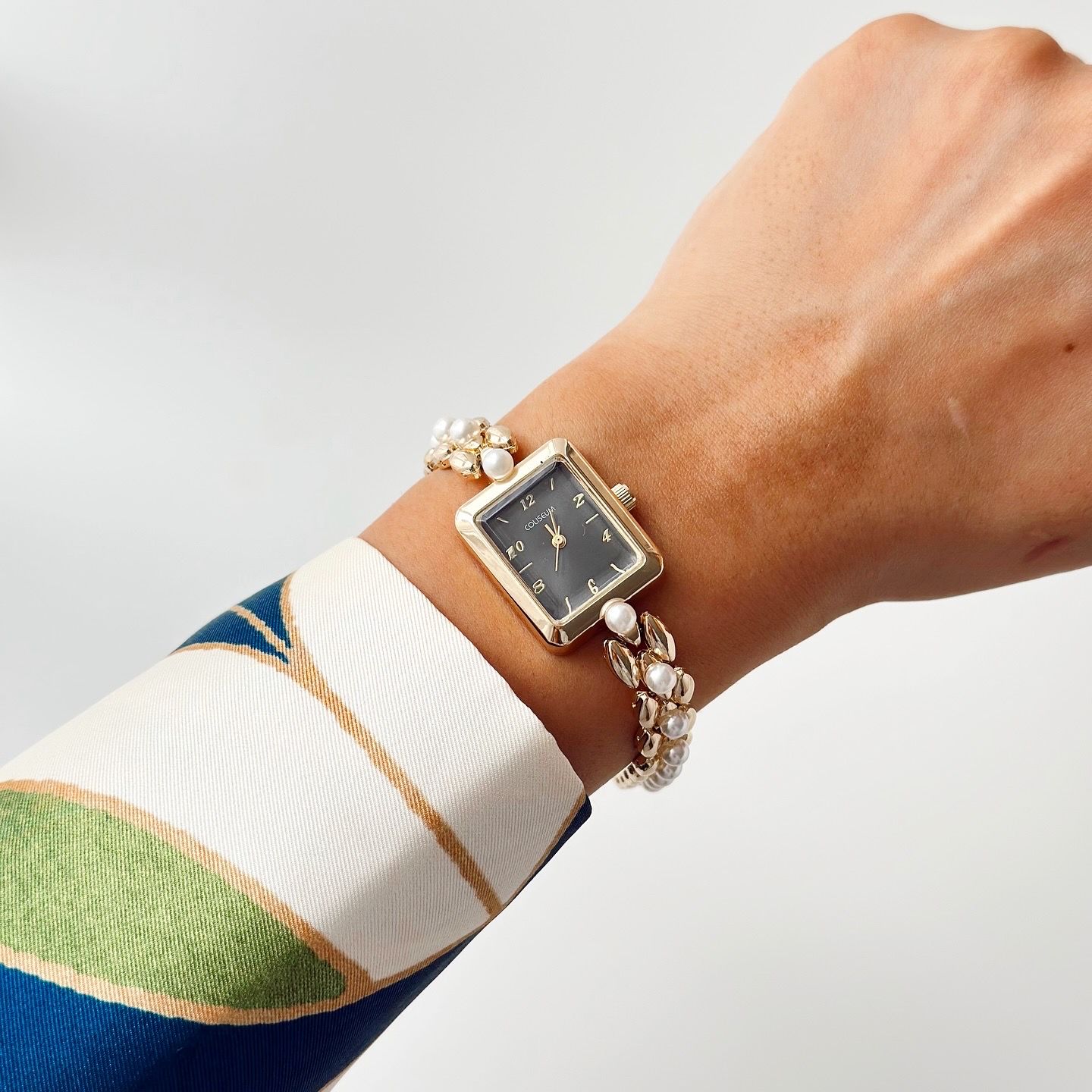 Helena Gold-Black Watch | Saat