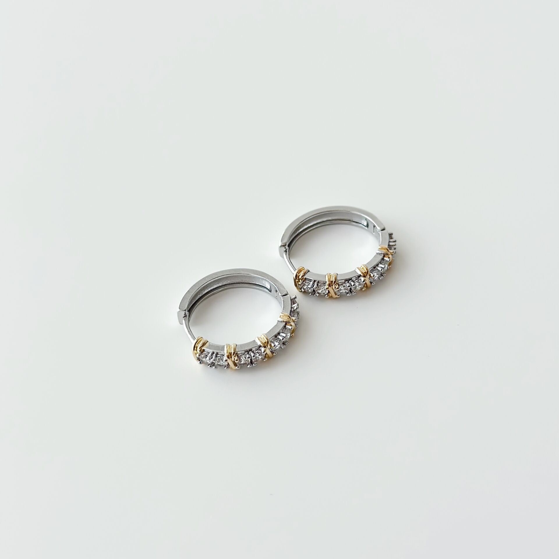 Hux Xuping Steel Earring | Çelik Küpe