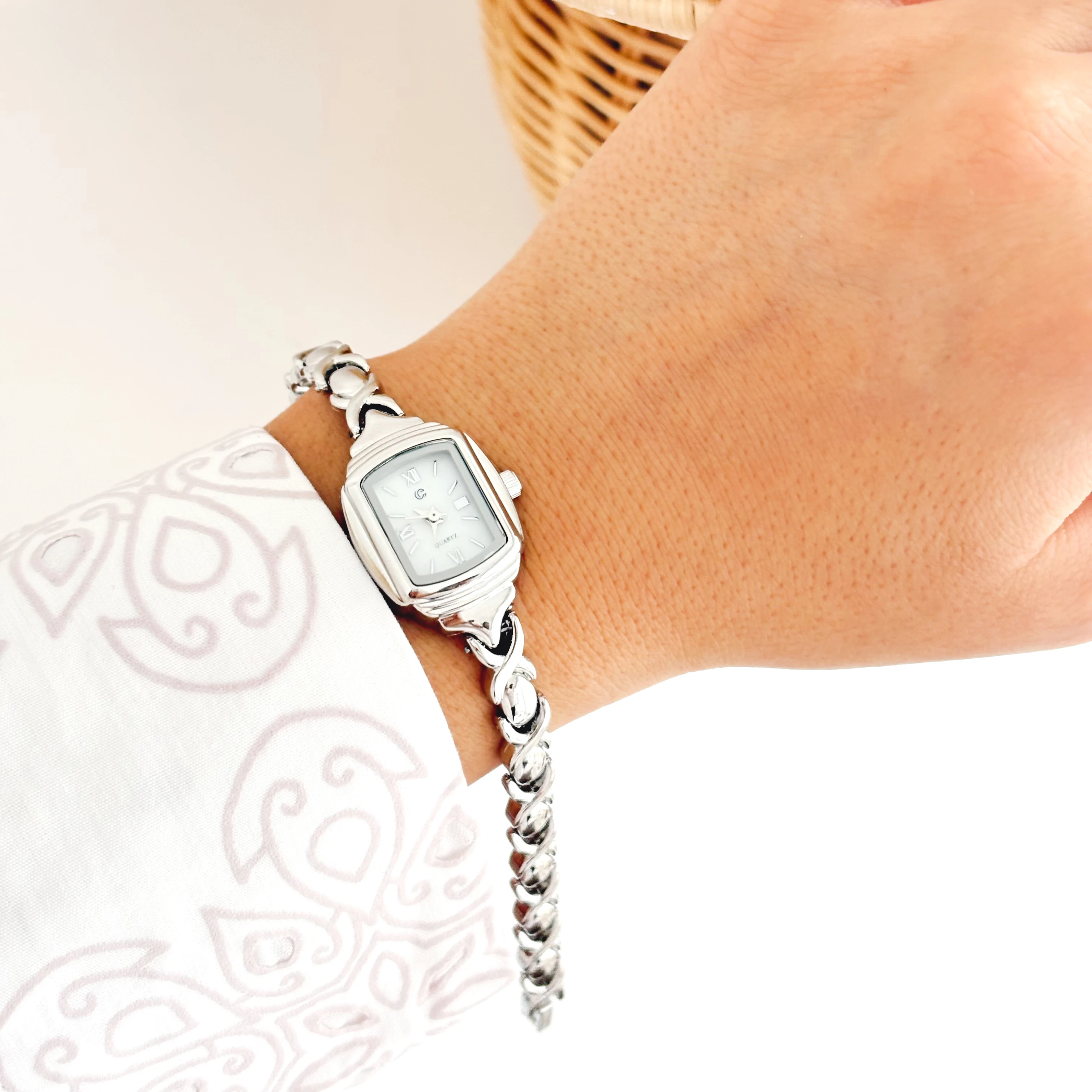 Aven Grey-White Watch | Saat