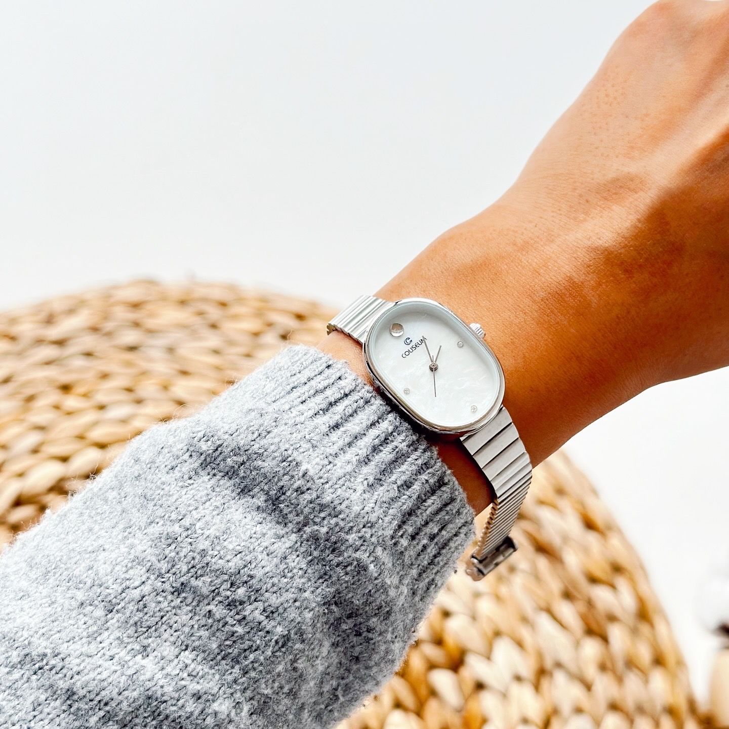 Vintage 20's Grey-White Watch | Saat