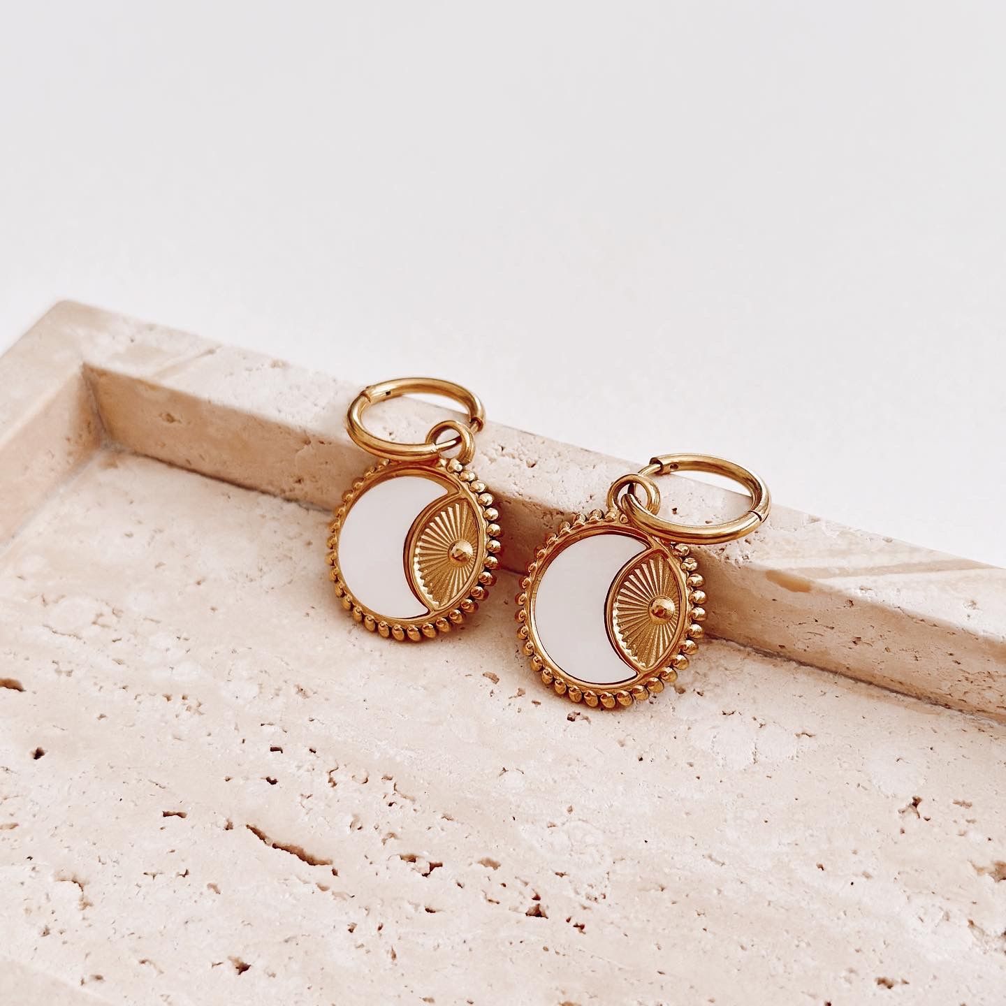 Saugave Steel Earring