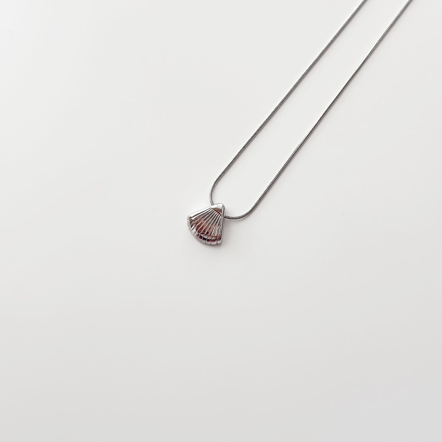 Shilling Grey Steel Necklace | Çelik Kolye