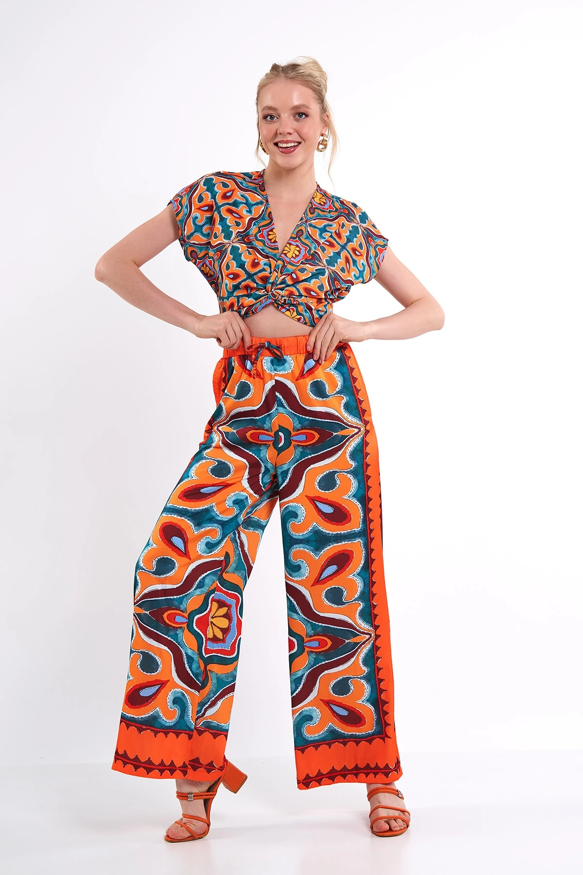 DESENLİ KISA KOLU BLUZ PANTOLON ORANJ TAKIM