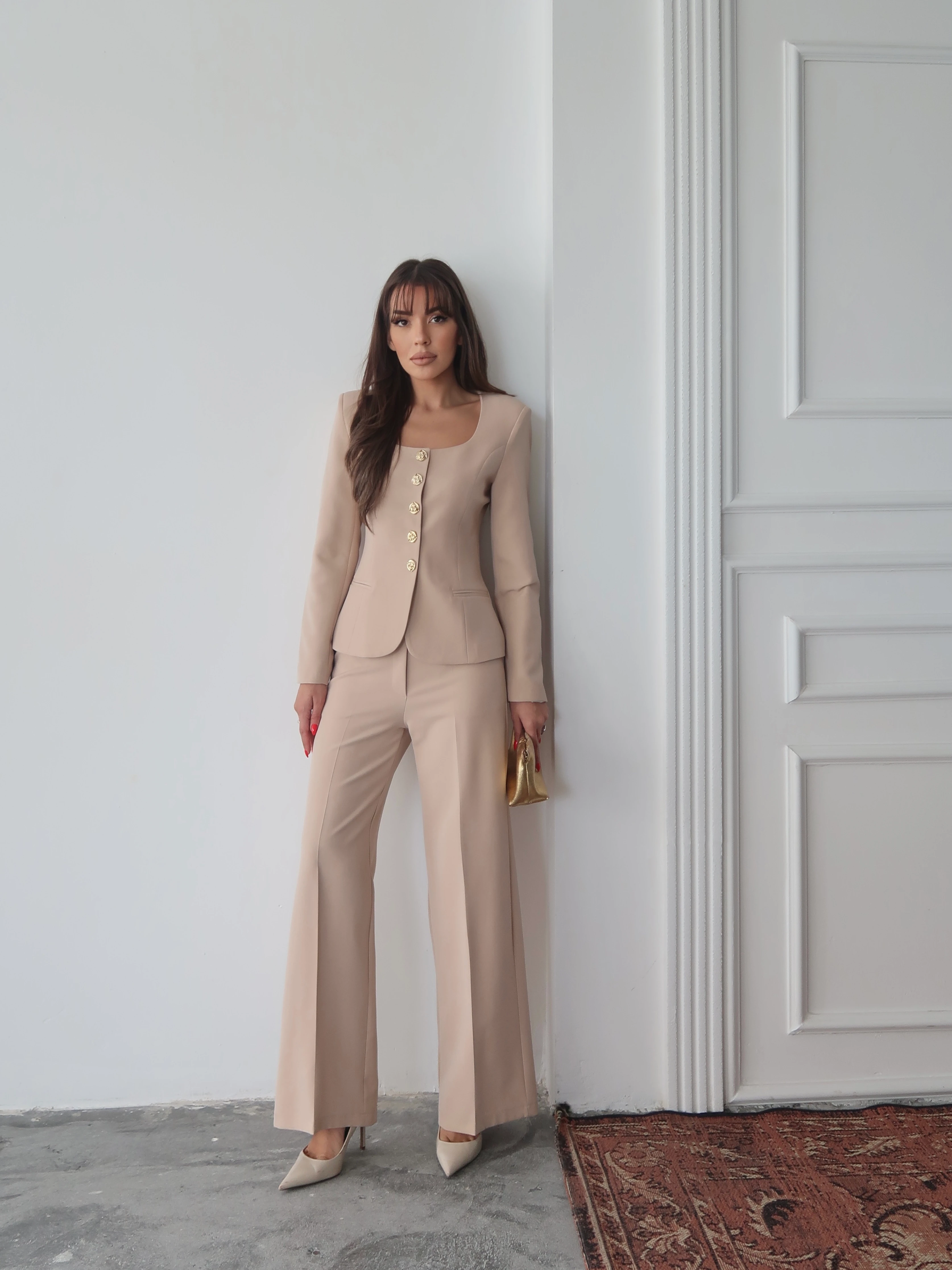 Jane Button Tailored Suit Bej