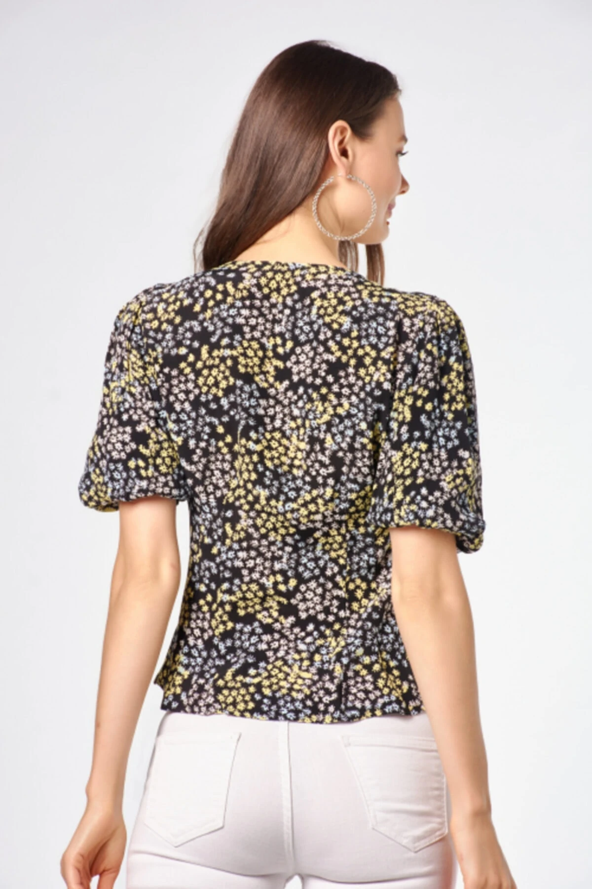 Çiçek Desenli Balon Kol Degaje Yaka Bluz