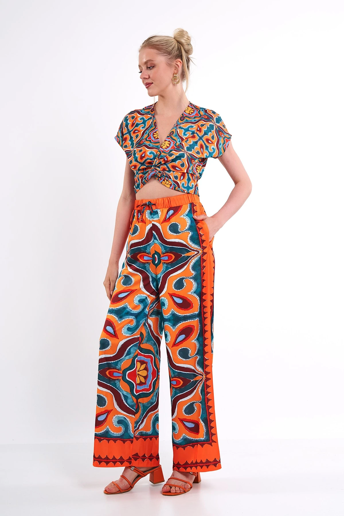 DESENLİ KISA KOLU BLUZ PANTOLON ORANJ TAKIM