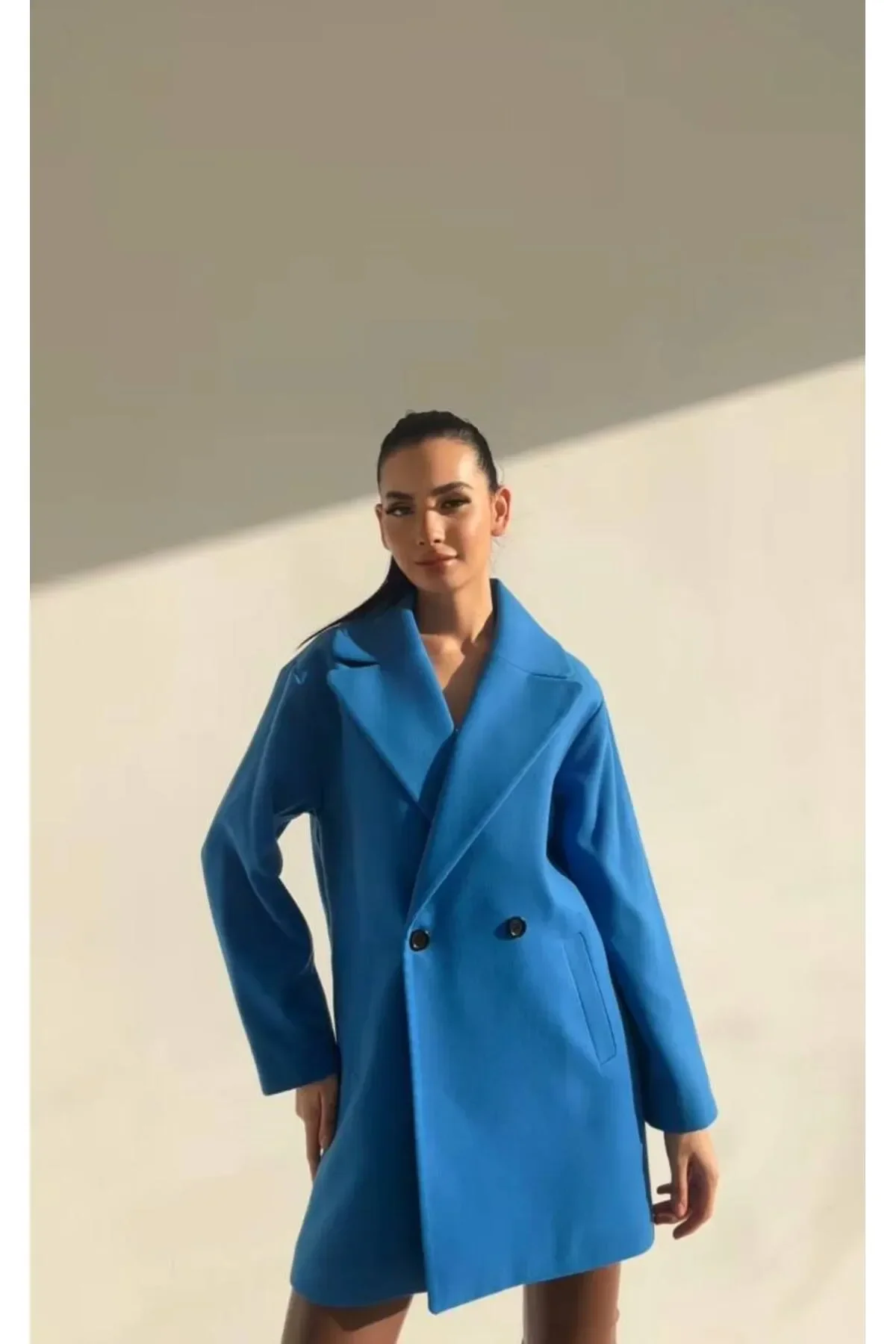Oversize Geniş Kesim Düğmeli Kısa Kaşe Kaban Mavi