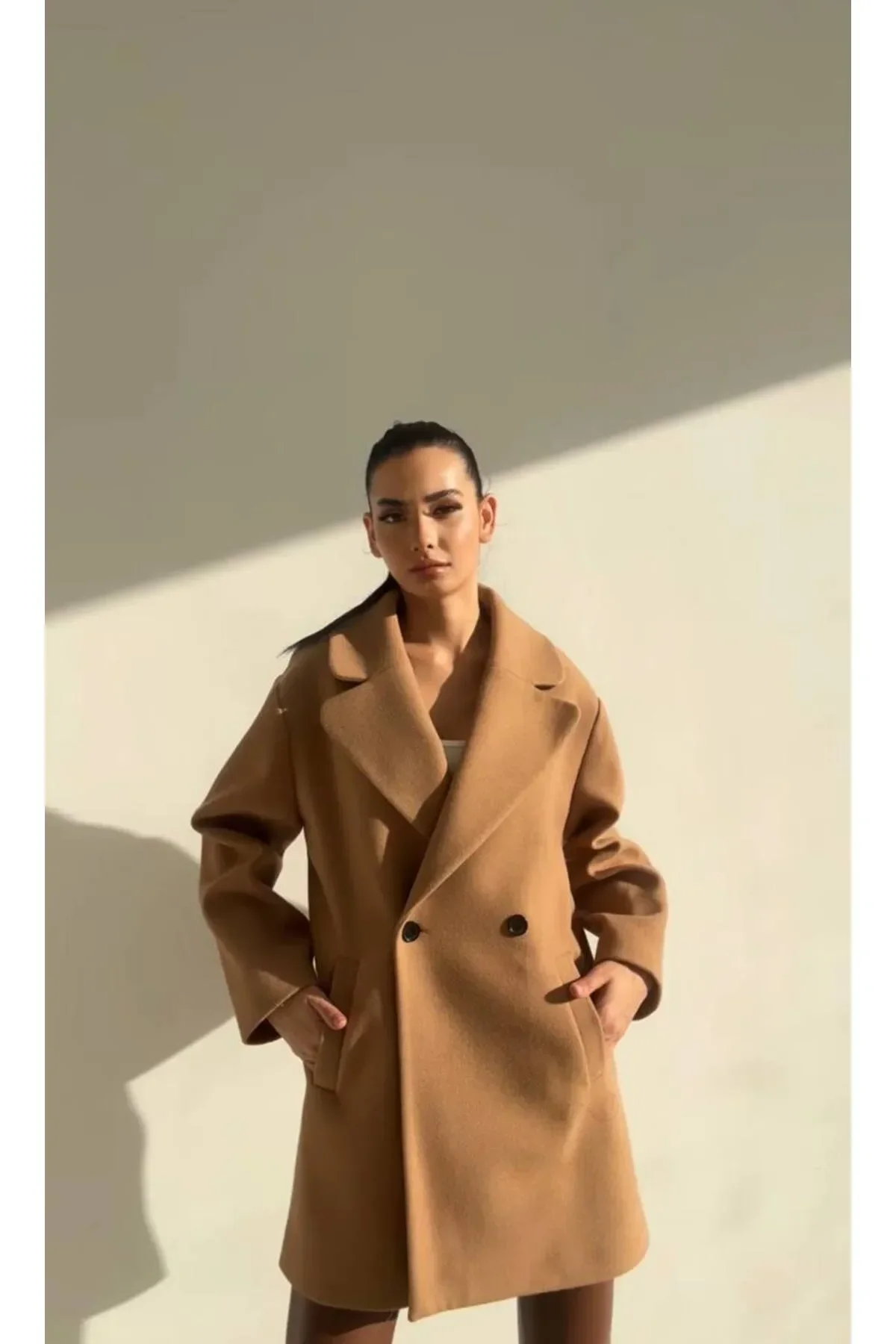 Oversize Geniş Kesim Düğmeli Kısa Kaşe Kaban Kahve