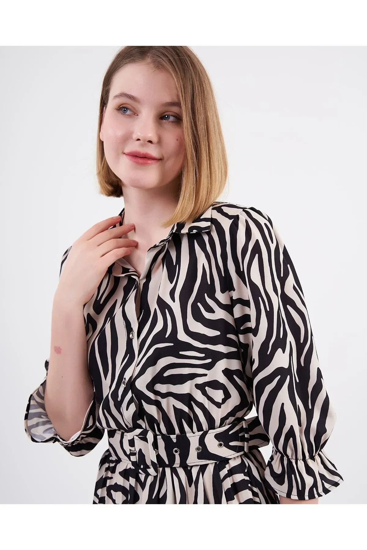 Pliseli Kemerli Zebra Desen Elbise