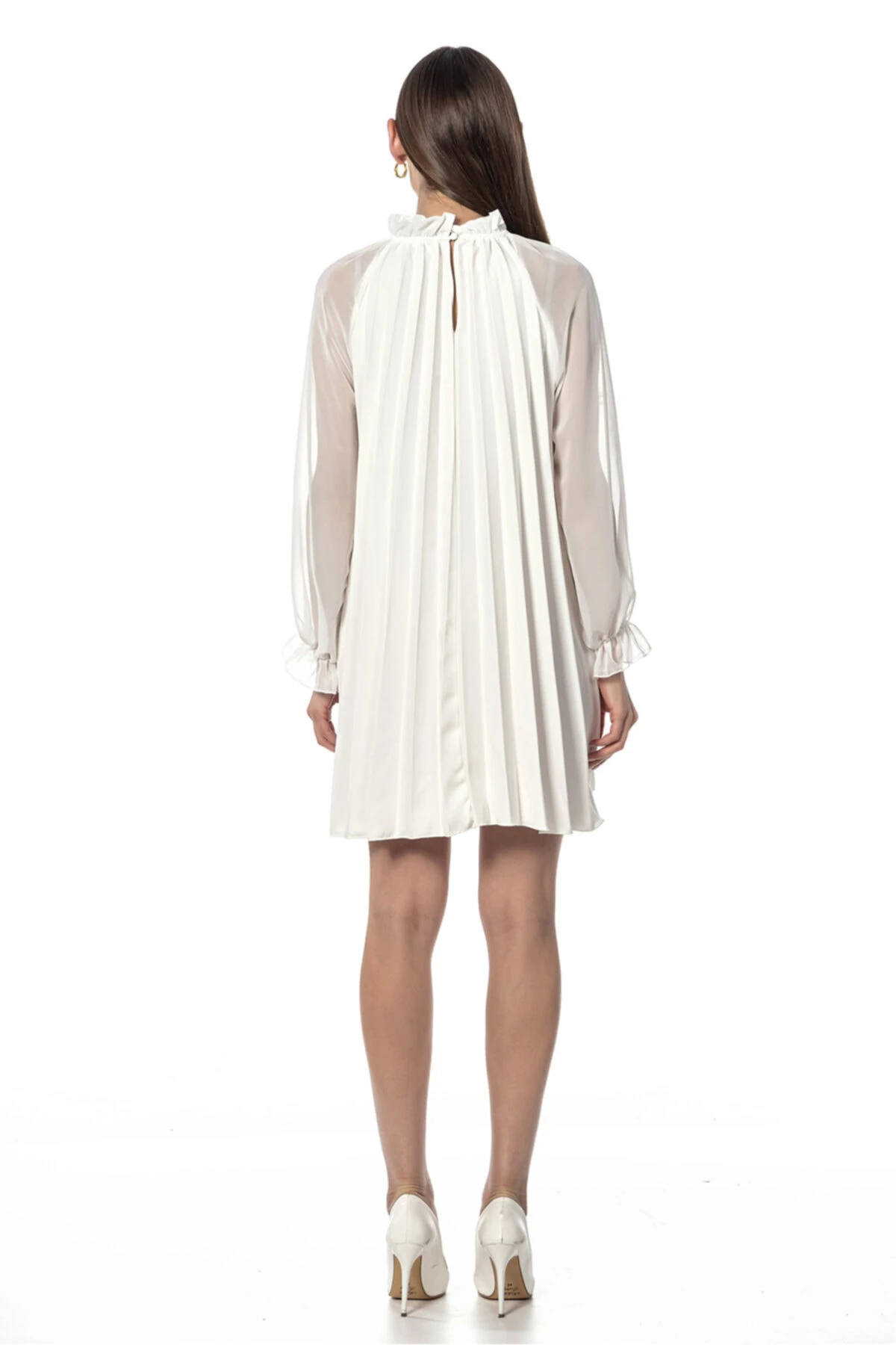 Piliseli Beyaz Mini Elbise