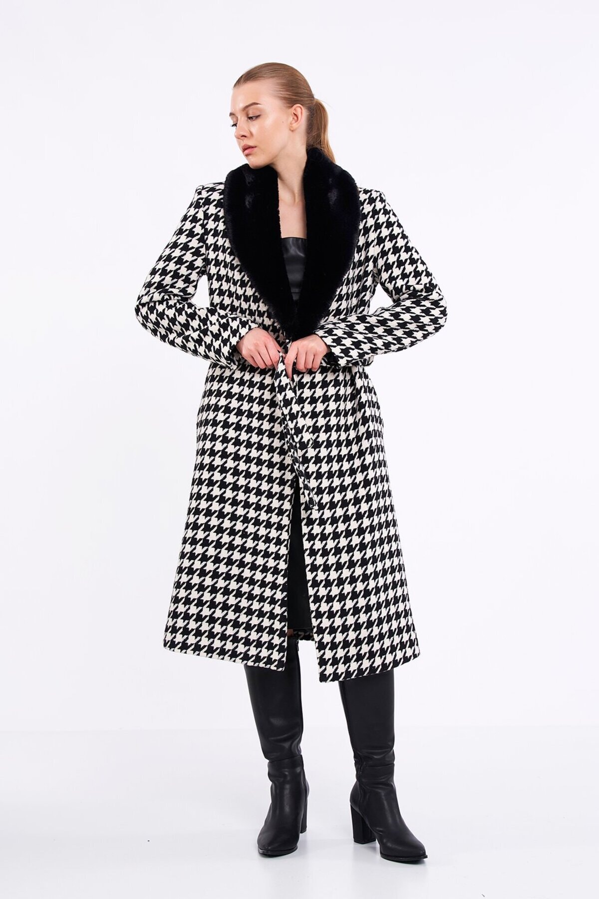 Kürklü Kaşe Kaban