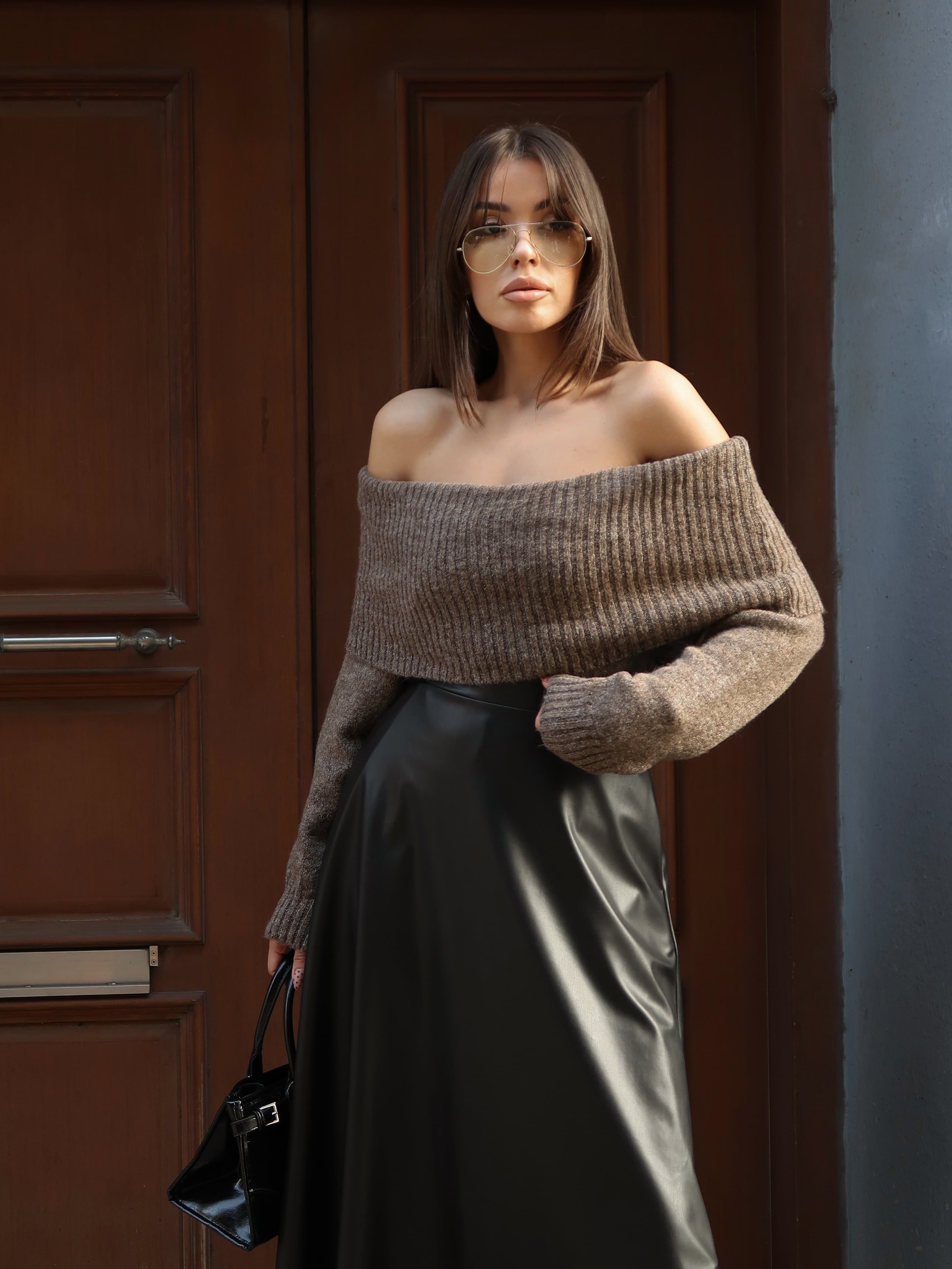 Lue Yumuşak Dokulu Açık Omuzlu Kazak