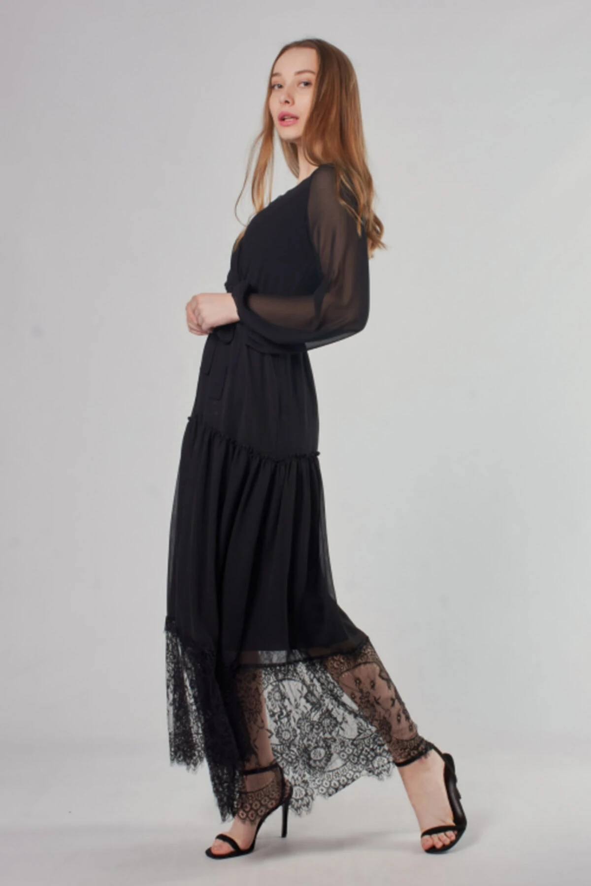 Dantelli Uzun Kruvaze Yaka Siyah Anvelop Elbise