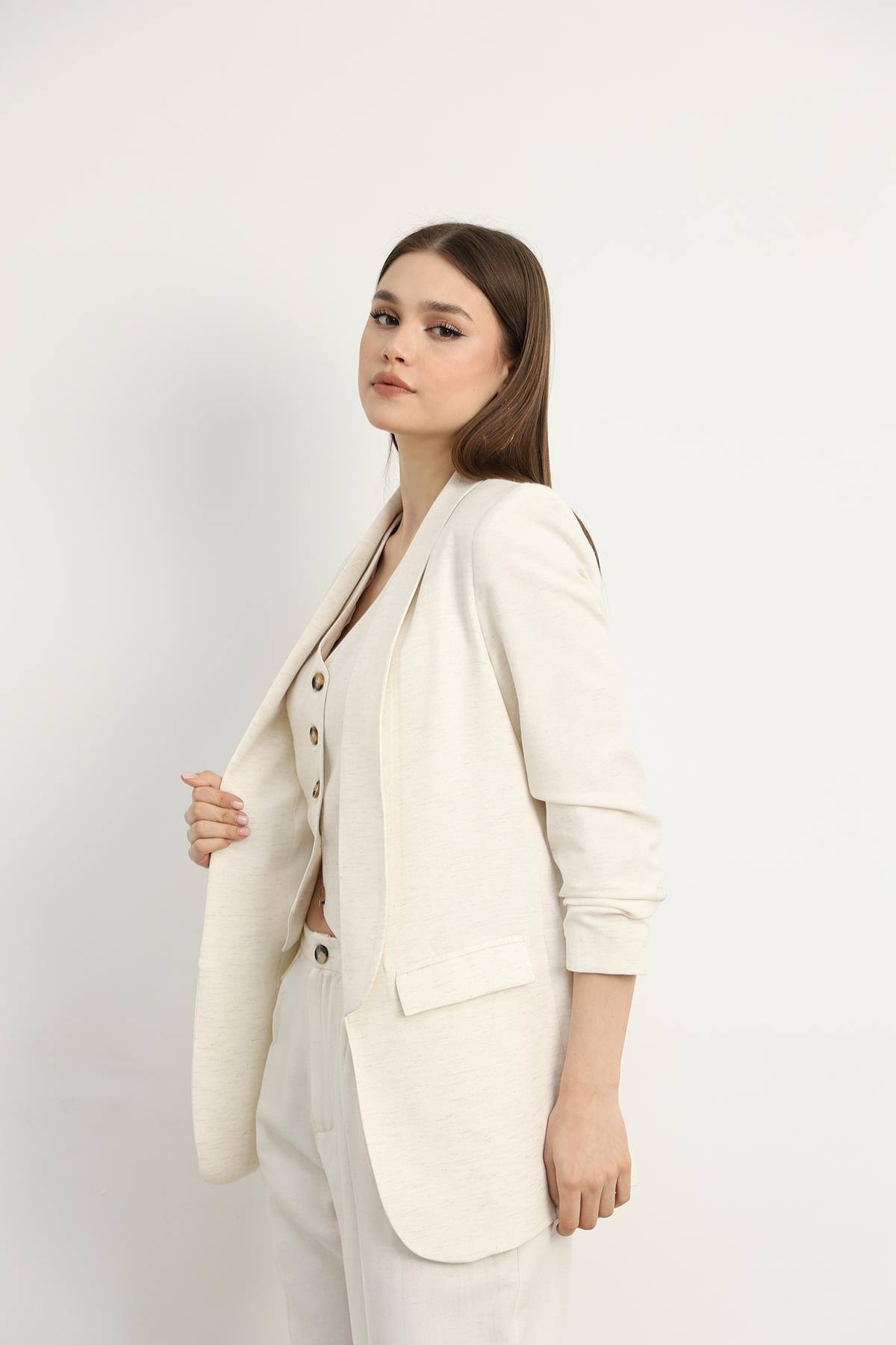 Detaylı Ekru Blazer Ceket
