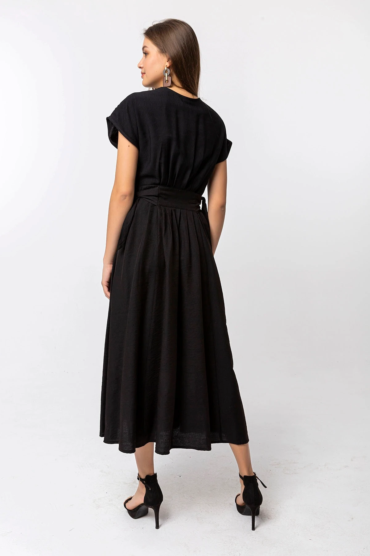 Düğmeli Midi Siyah Elbise