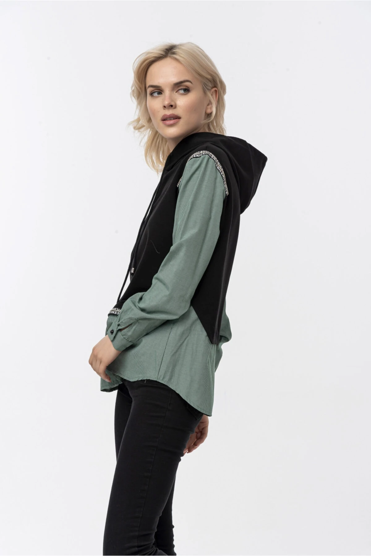 Kapşonlu Bluz