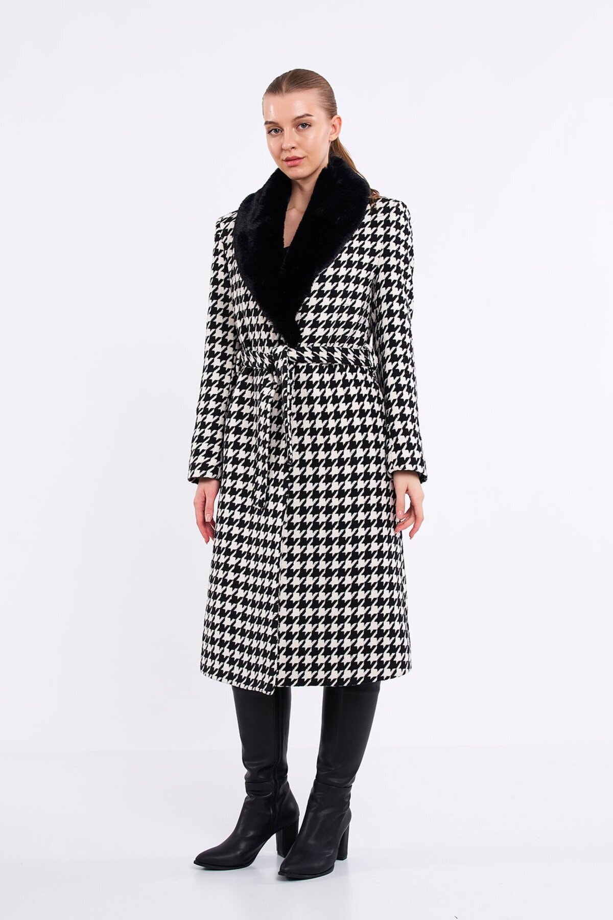 Kürklü Kaşe Kaban