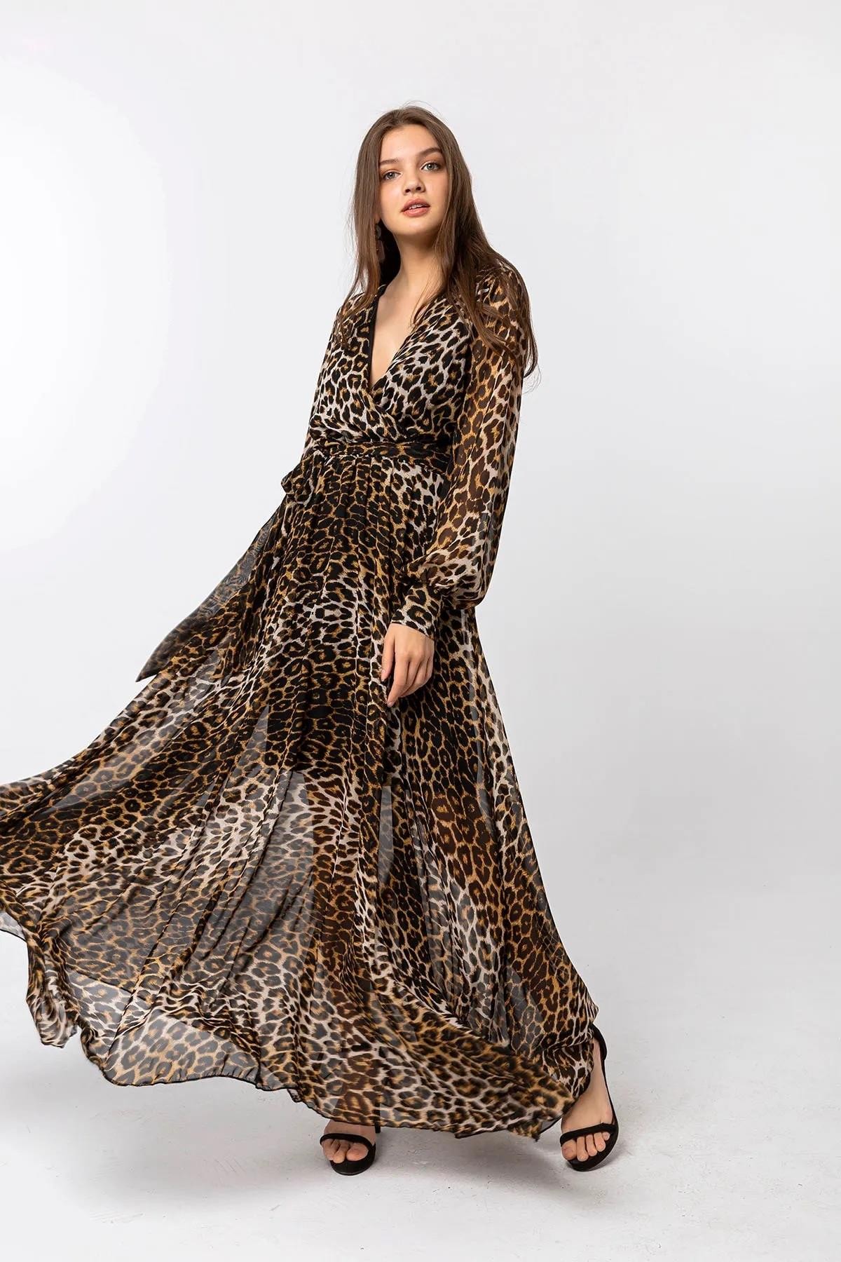 Leopar Desenli Asimetrik Şifon Elbise