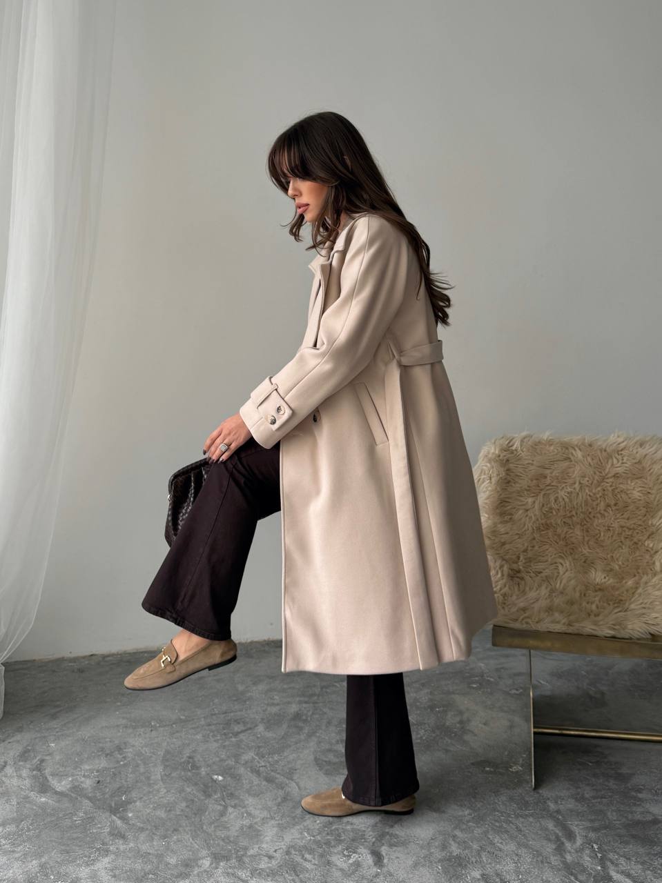 Kruvaze Yaka Kuşak Detaylı Kaşe Kaban