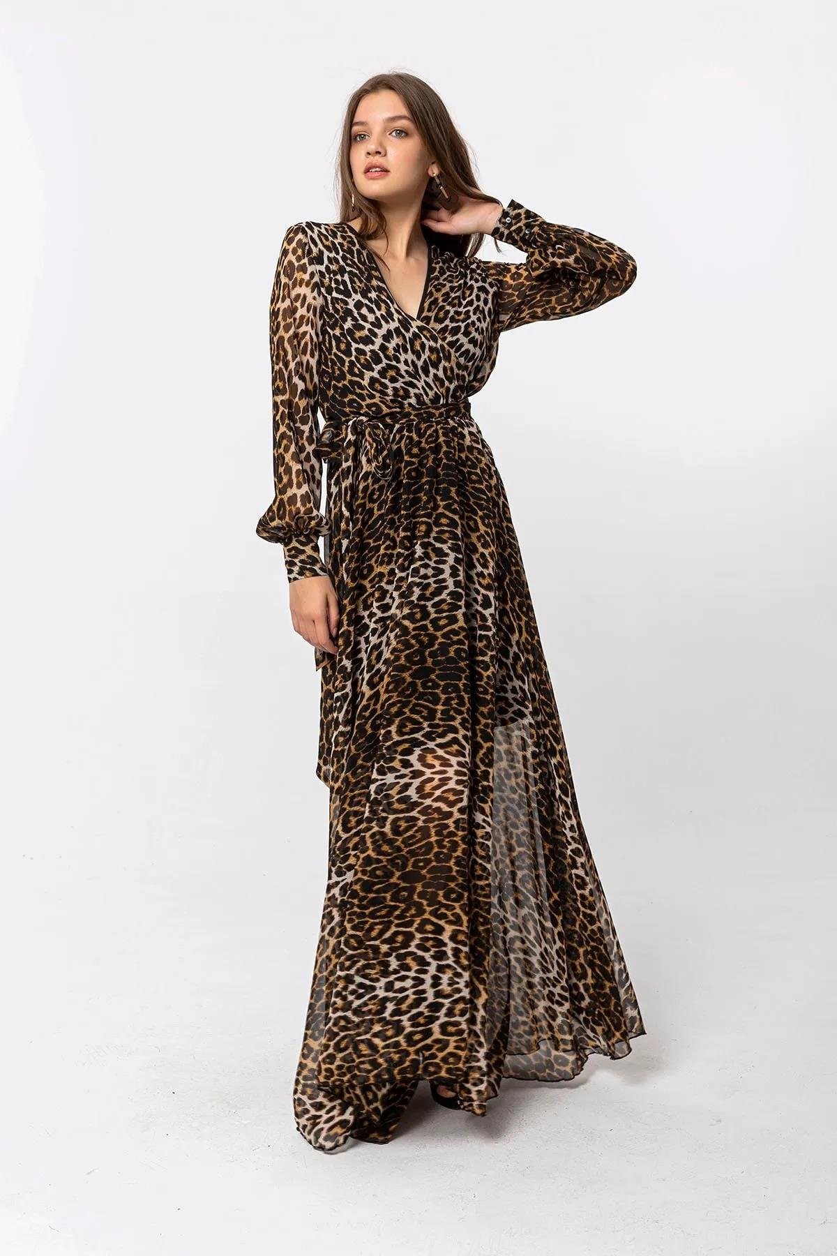 Leopar Desenli Asimetrik Şifon Elbise