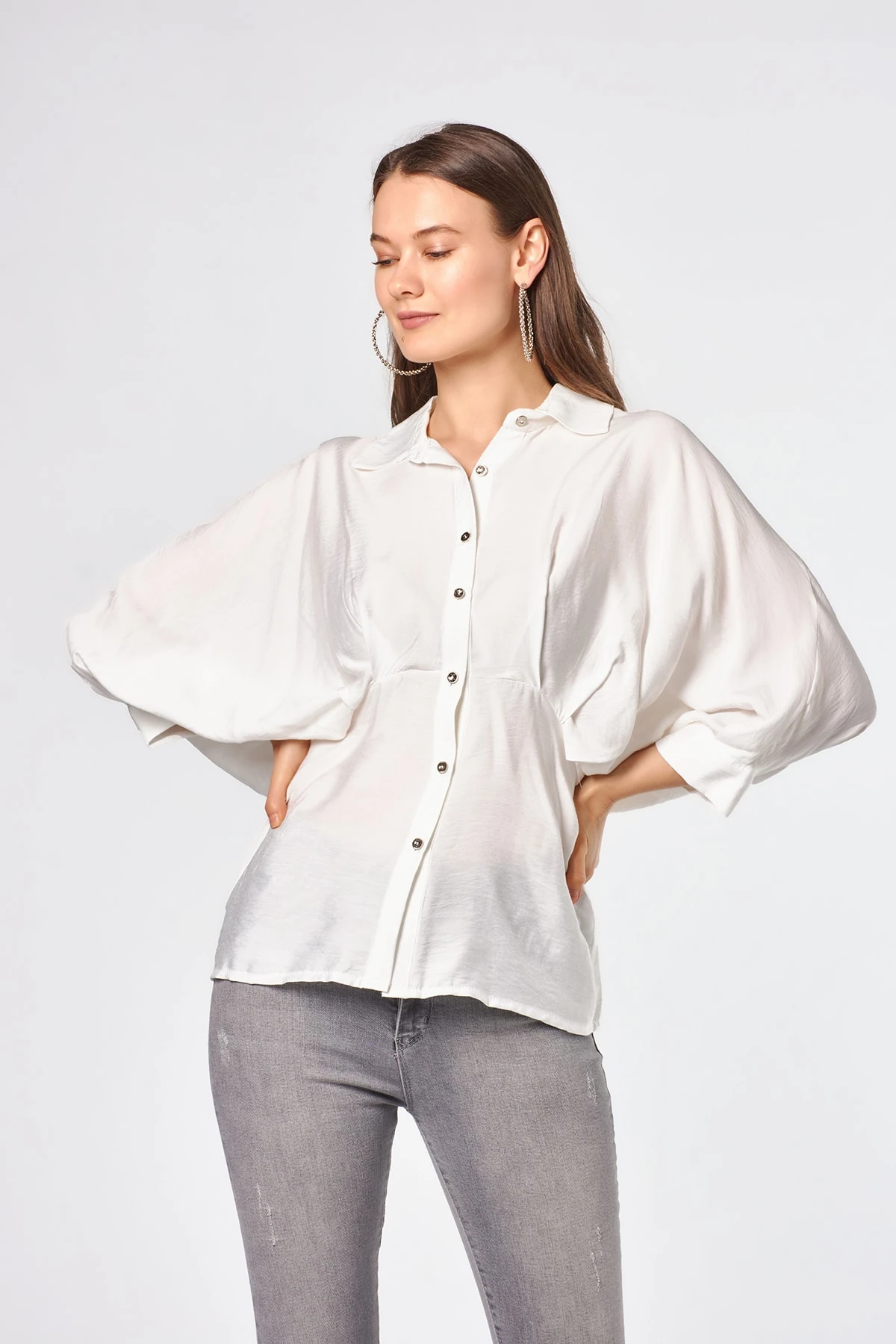 Yarasa Kol Ekru Boyfriend Kadın Gömlek