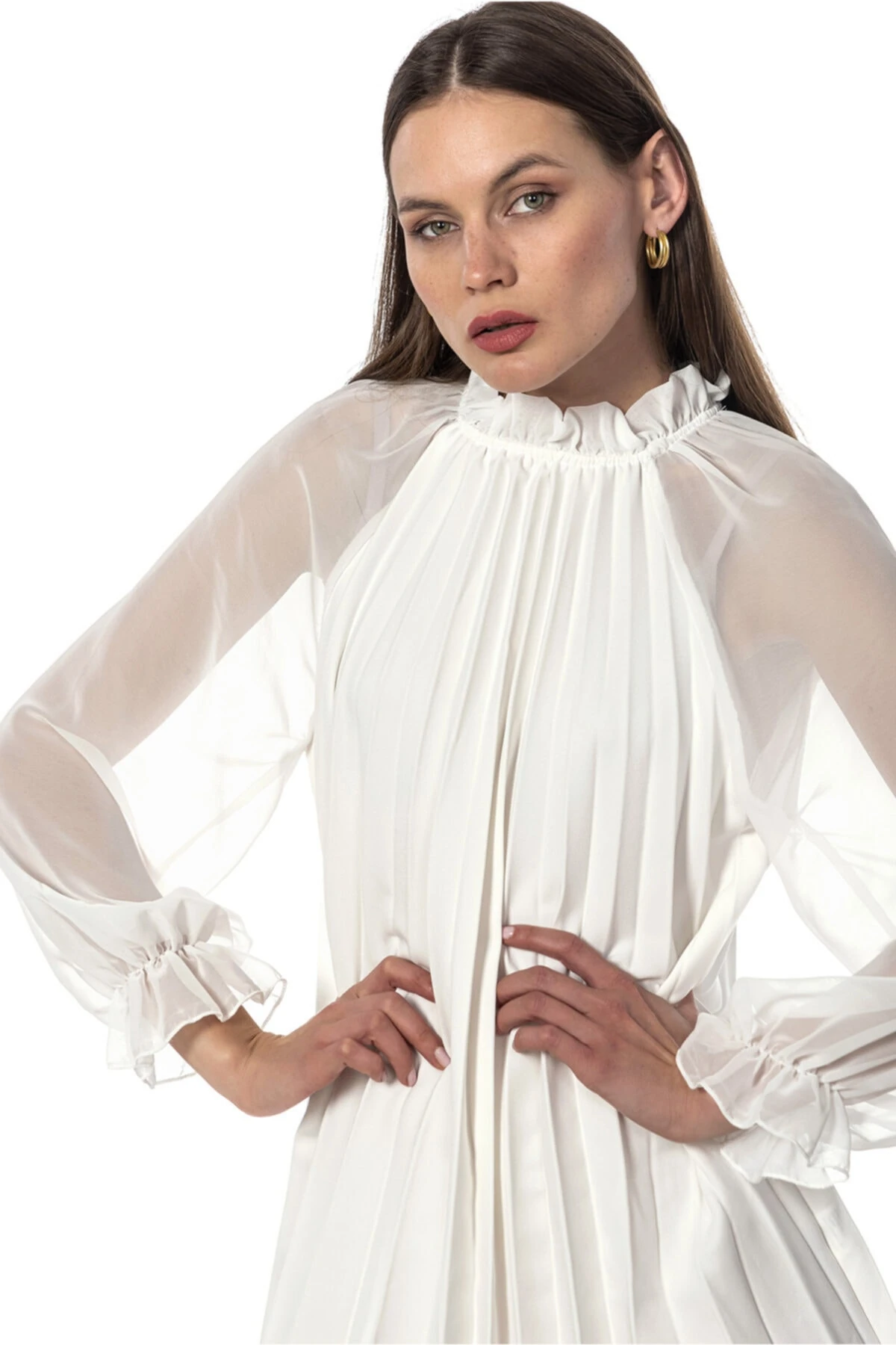 Piliseli Beyaz Mini Elbise