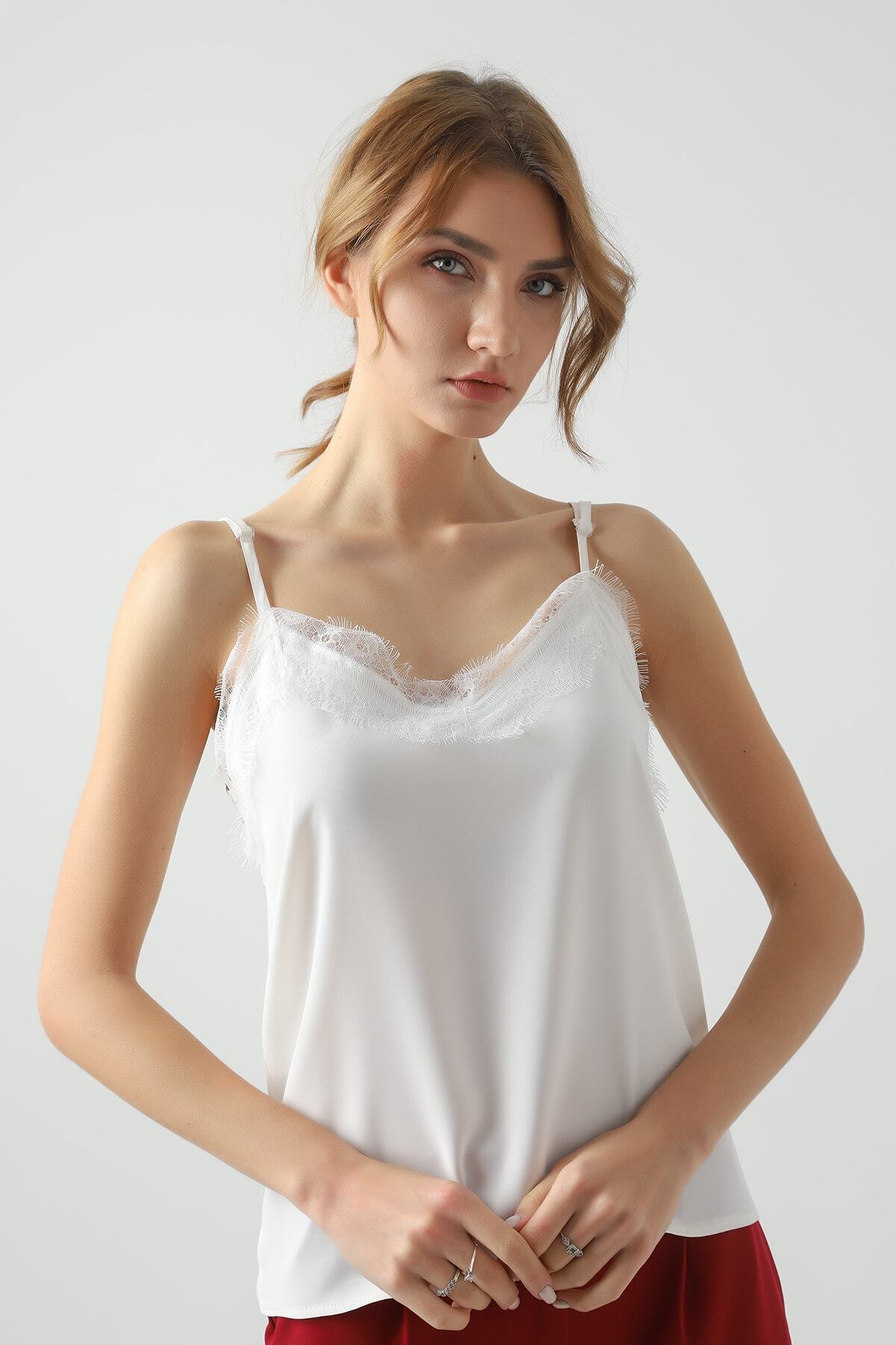 Kadın Ekru Askılı Dantelli Bluz