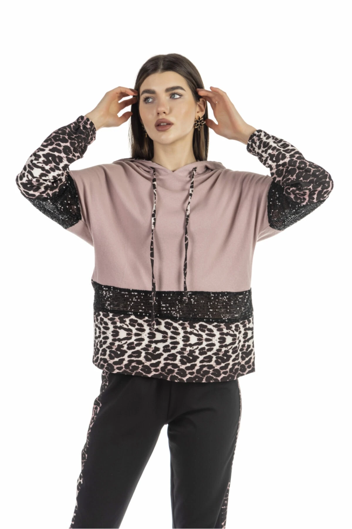 Desenli Payetli Takım