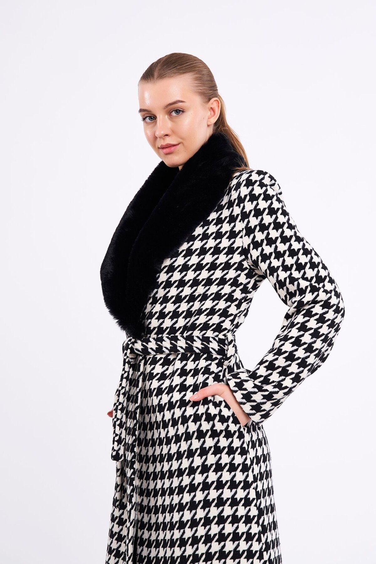 Kürklü Kaşe Kaban