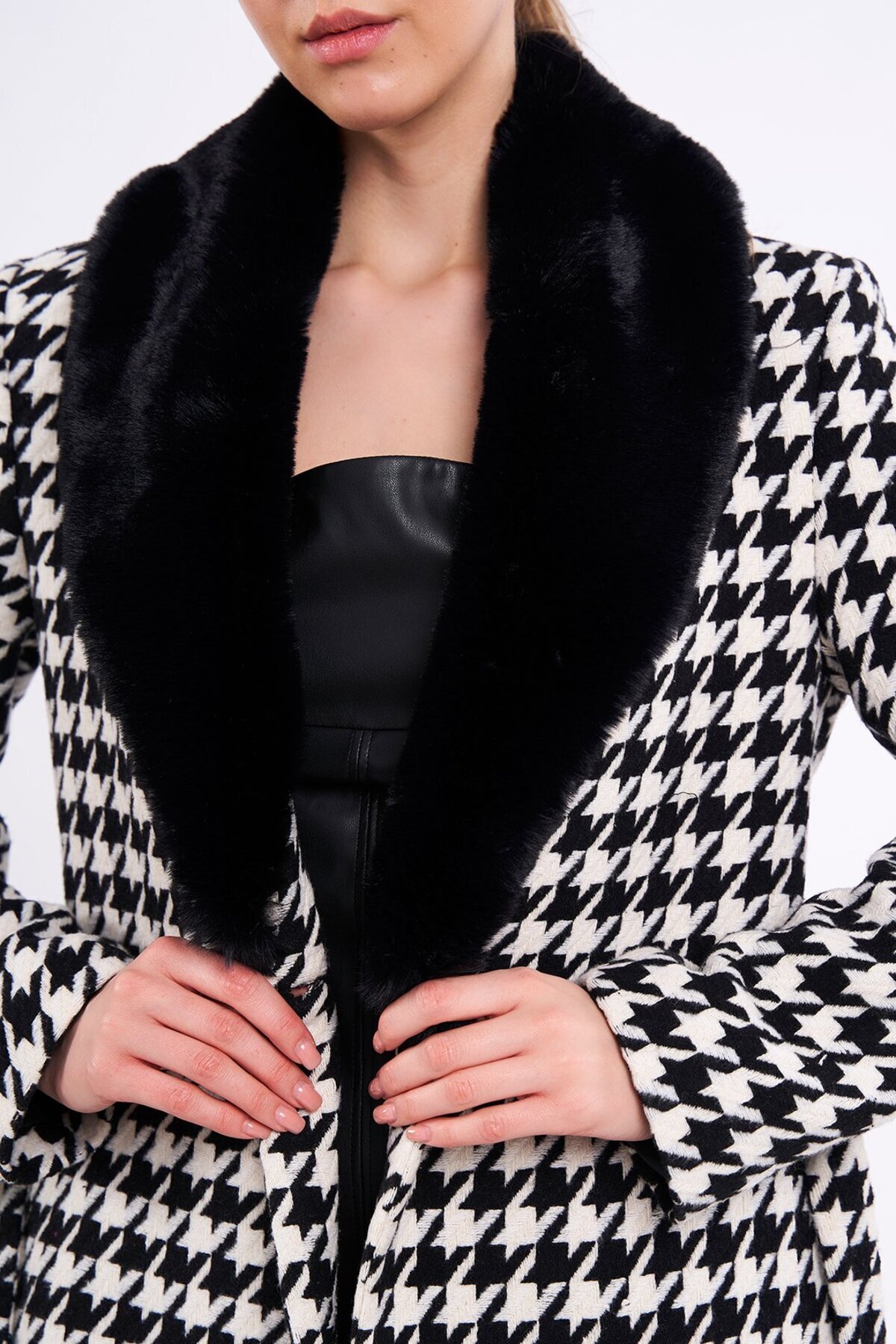 Kürklü Kaşe Kaban