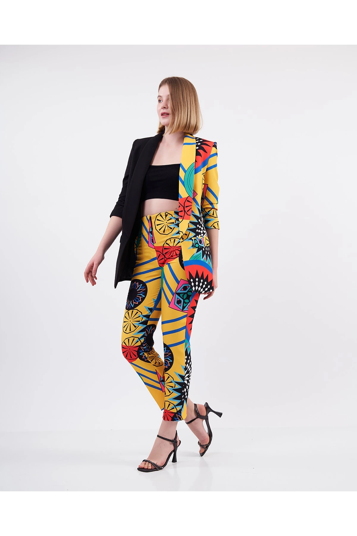 DESENLİ SARI SİYAH CEKET