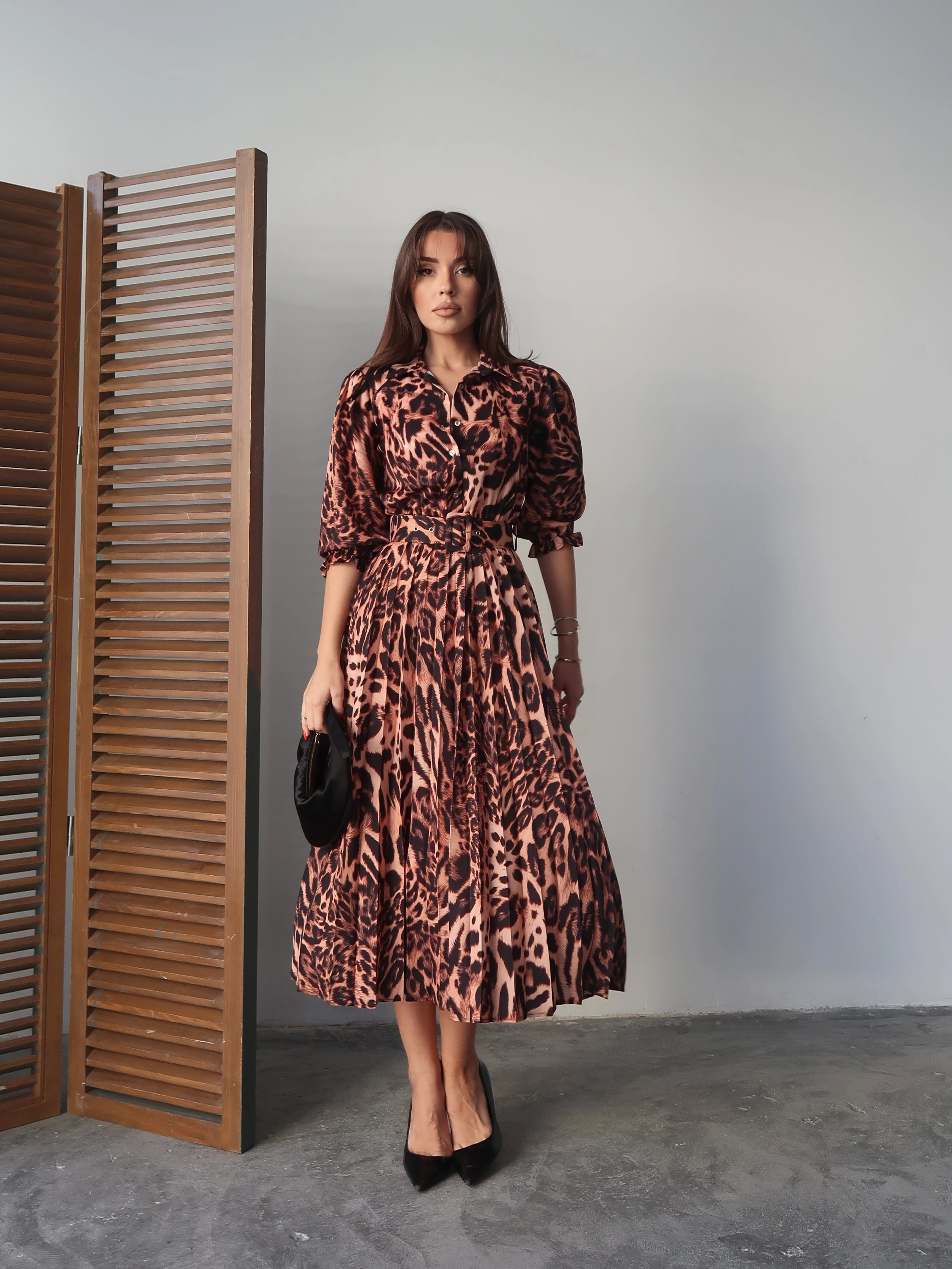 Pliseli Kemerli Desenli Elbise