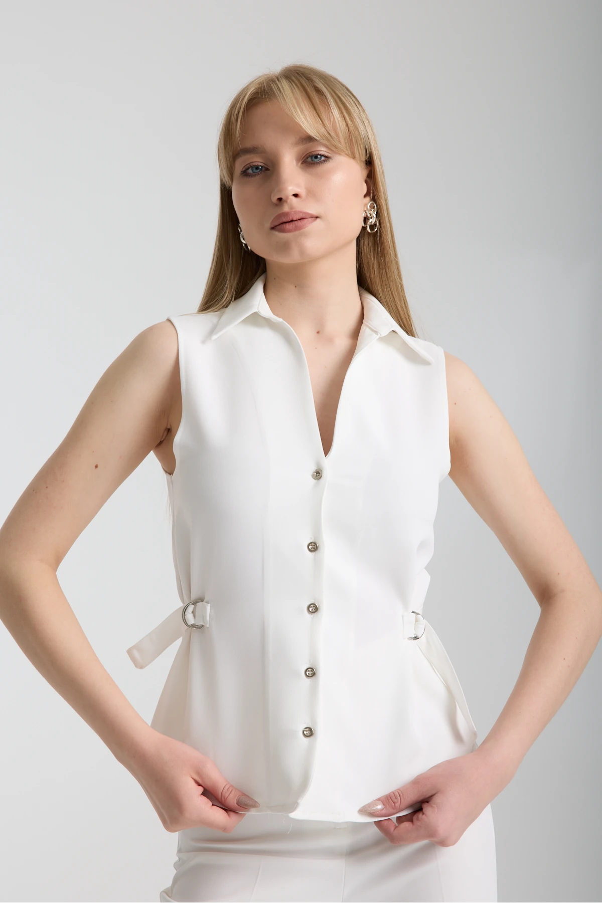 D Toka Detaylı Yelek Pantolon Takım Beyaz