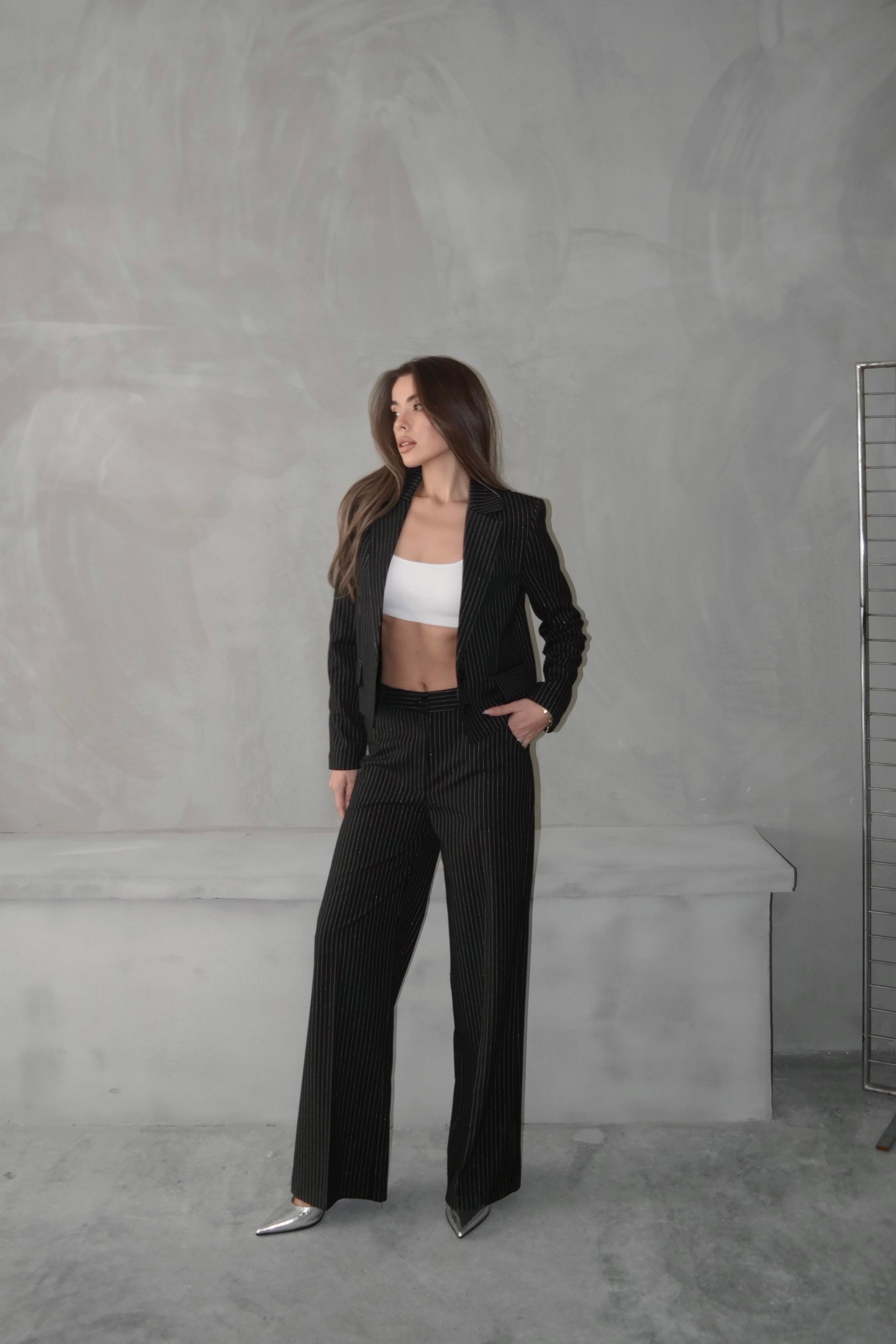 Çizgili Crop Ceket Pantolon Takım Siyah